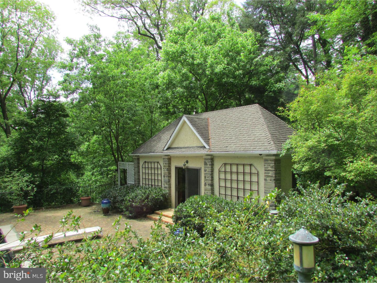 CHESTNUT HILL - Residential