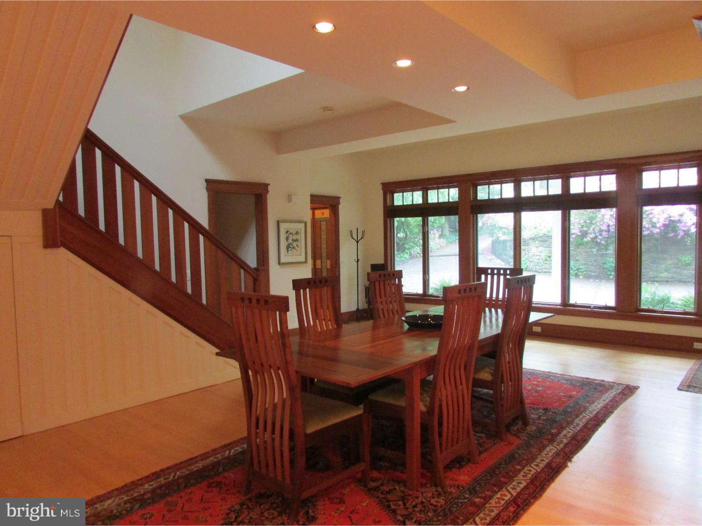 CHESTNUT HILL - Residential