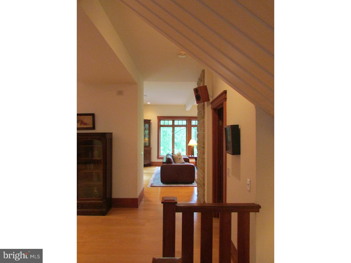 CHESTNUT HILL - Residential