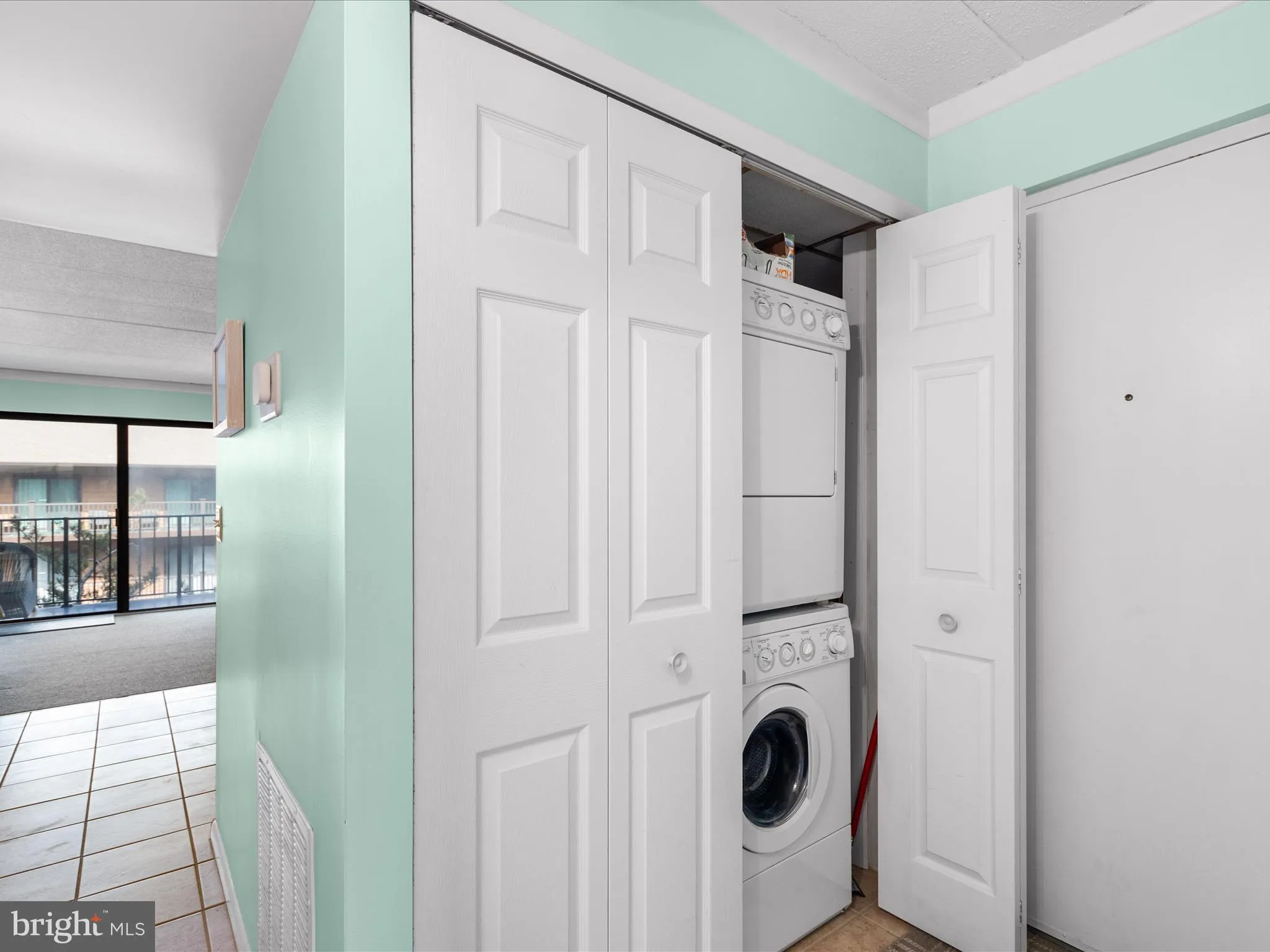 Ocean City, Maryland 21842, United States, 2 Bedrooms Bedrooms, ,2 BathroomsBathrooms,Residential,Coming Soon,225570