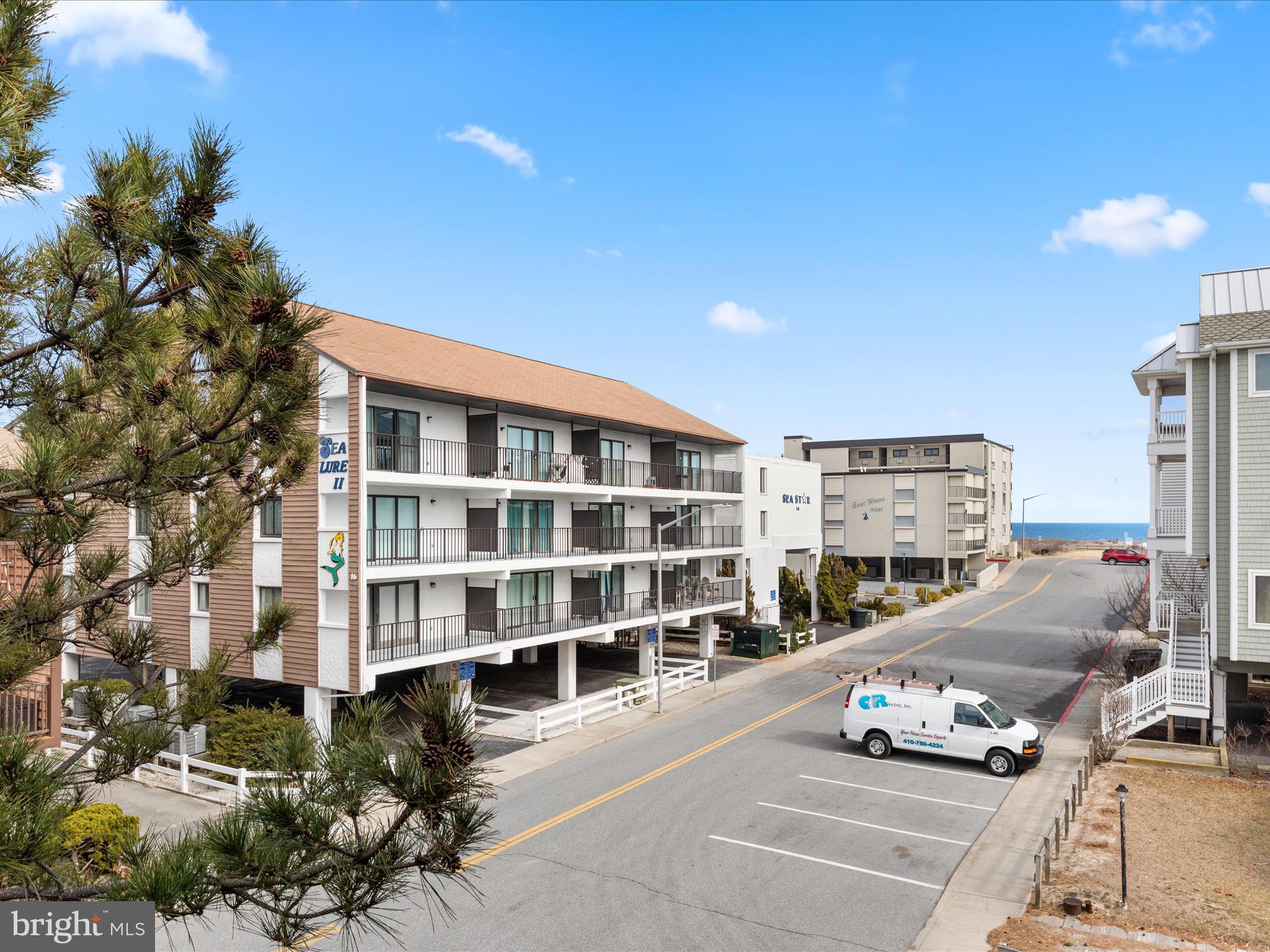 17 70TH STREET 25