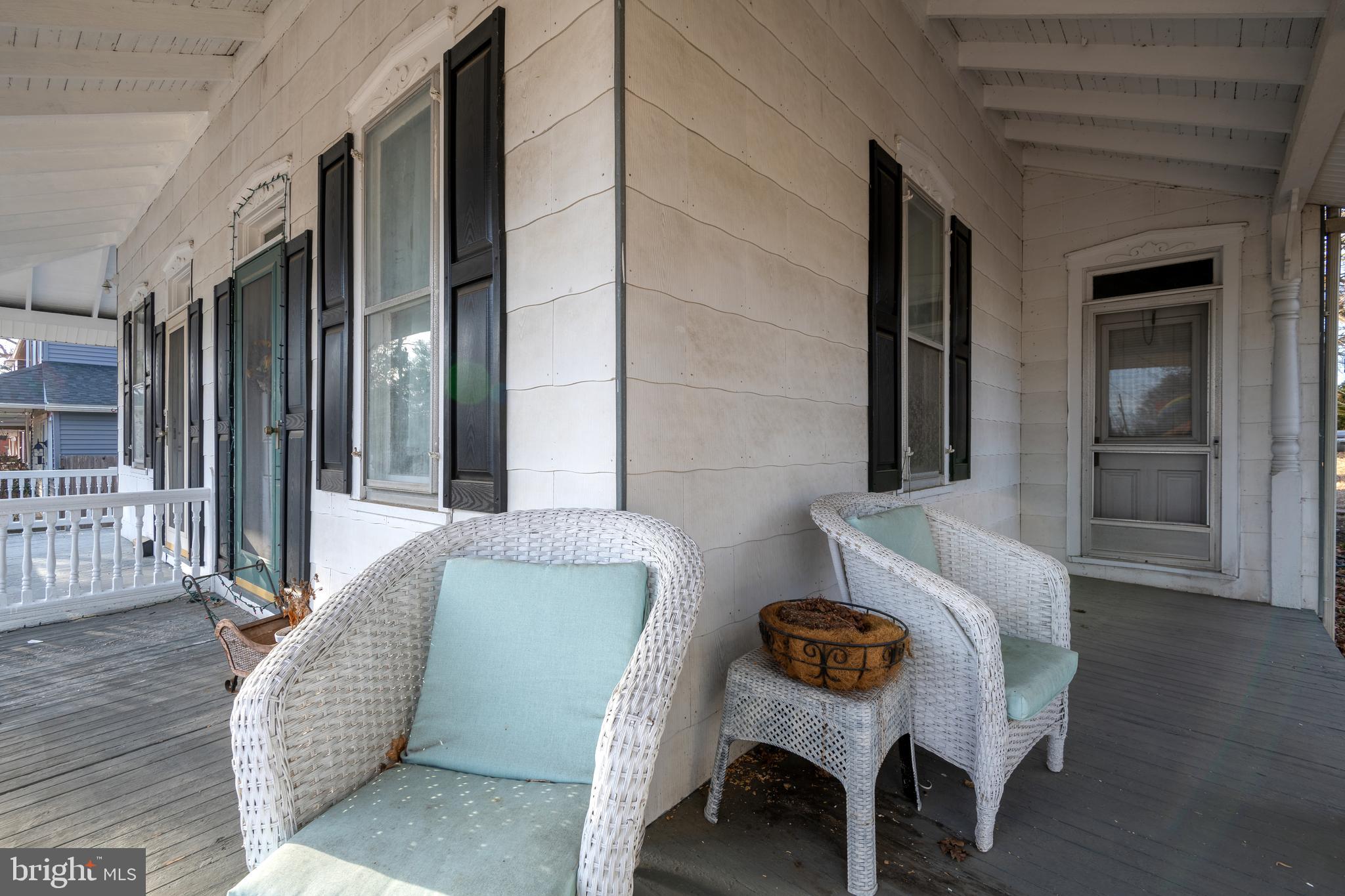 17 W COTTAGE AVENUE