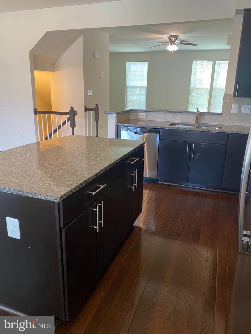 FIELDSIDE AT ST CHARLES - Residential Lease