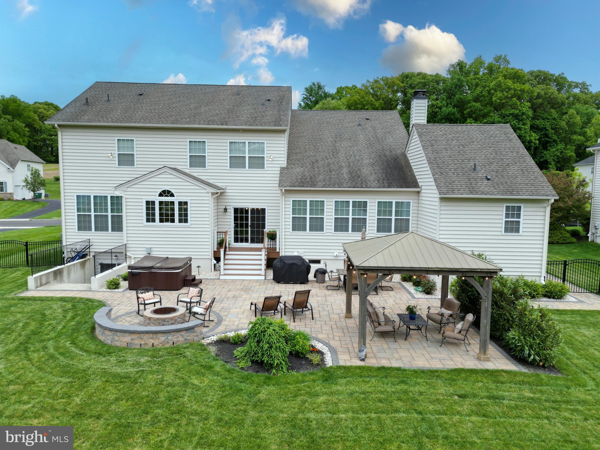 WEYHILL ESTATES - Residential