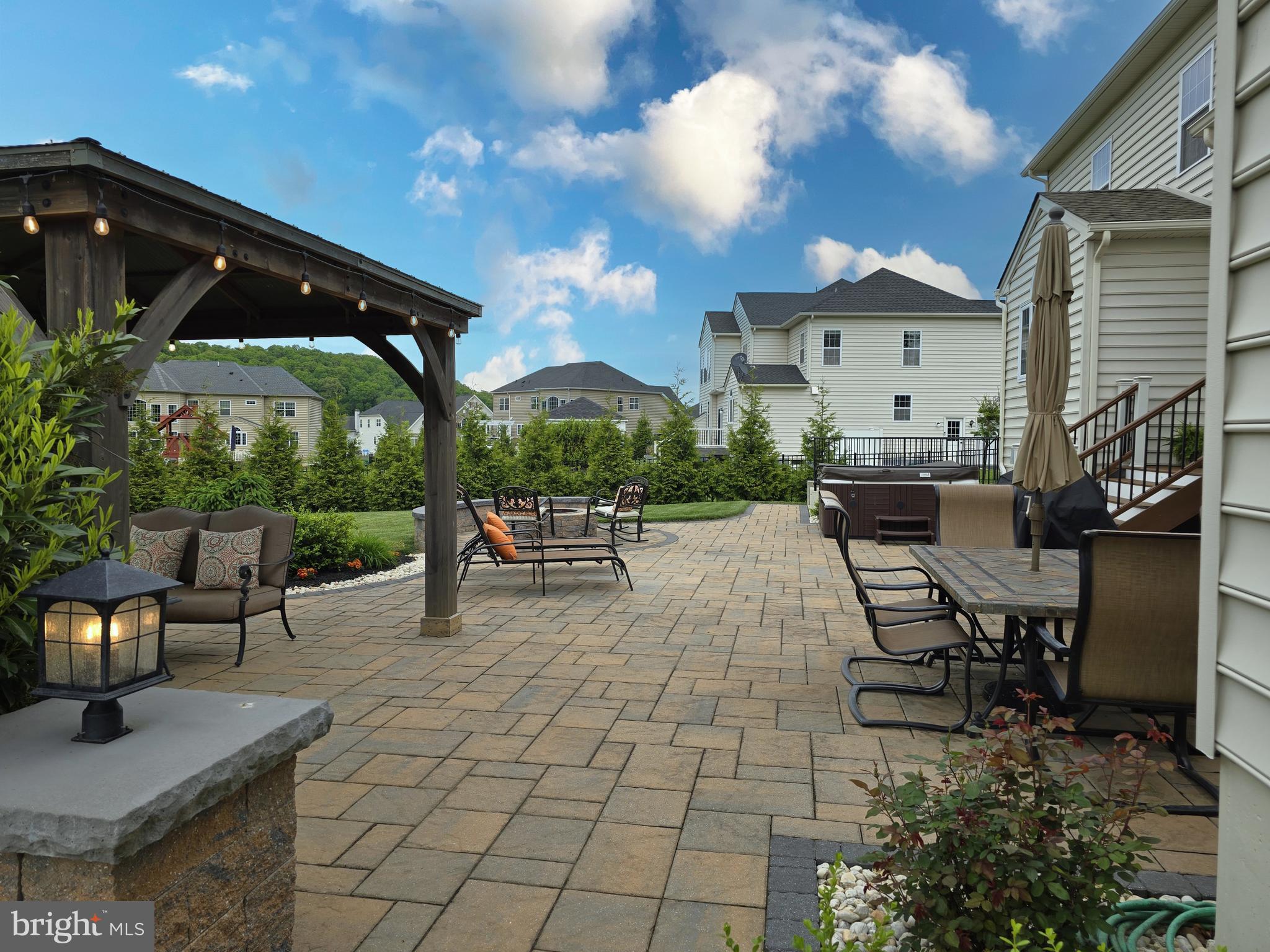 WEYHILL ESTATES - Residential