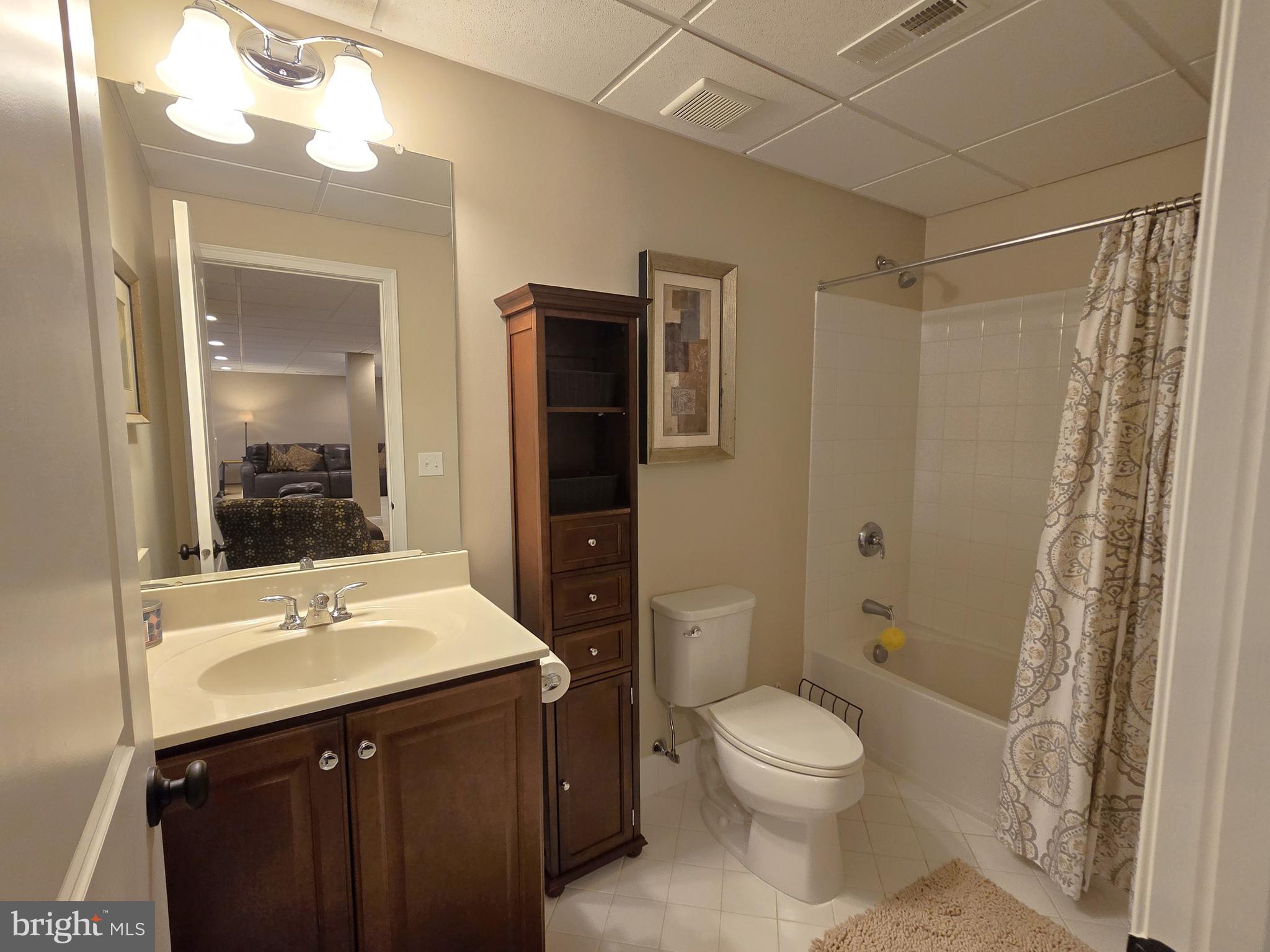 WEYHILL ESTATES - Residential