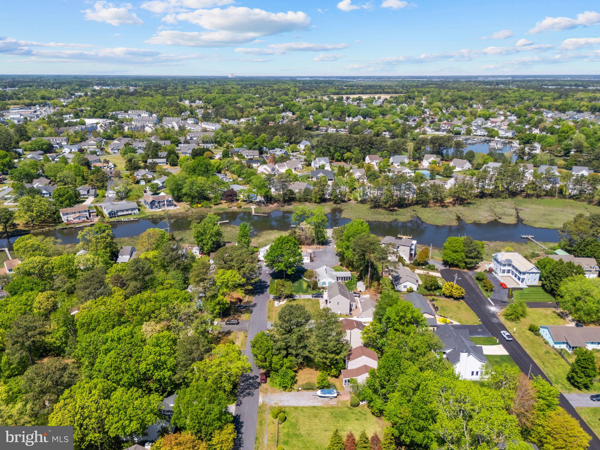 COTTAGES ON WHITES CREEK - Residential