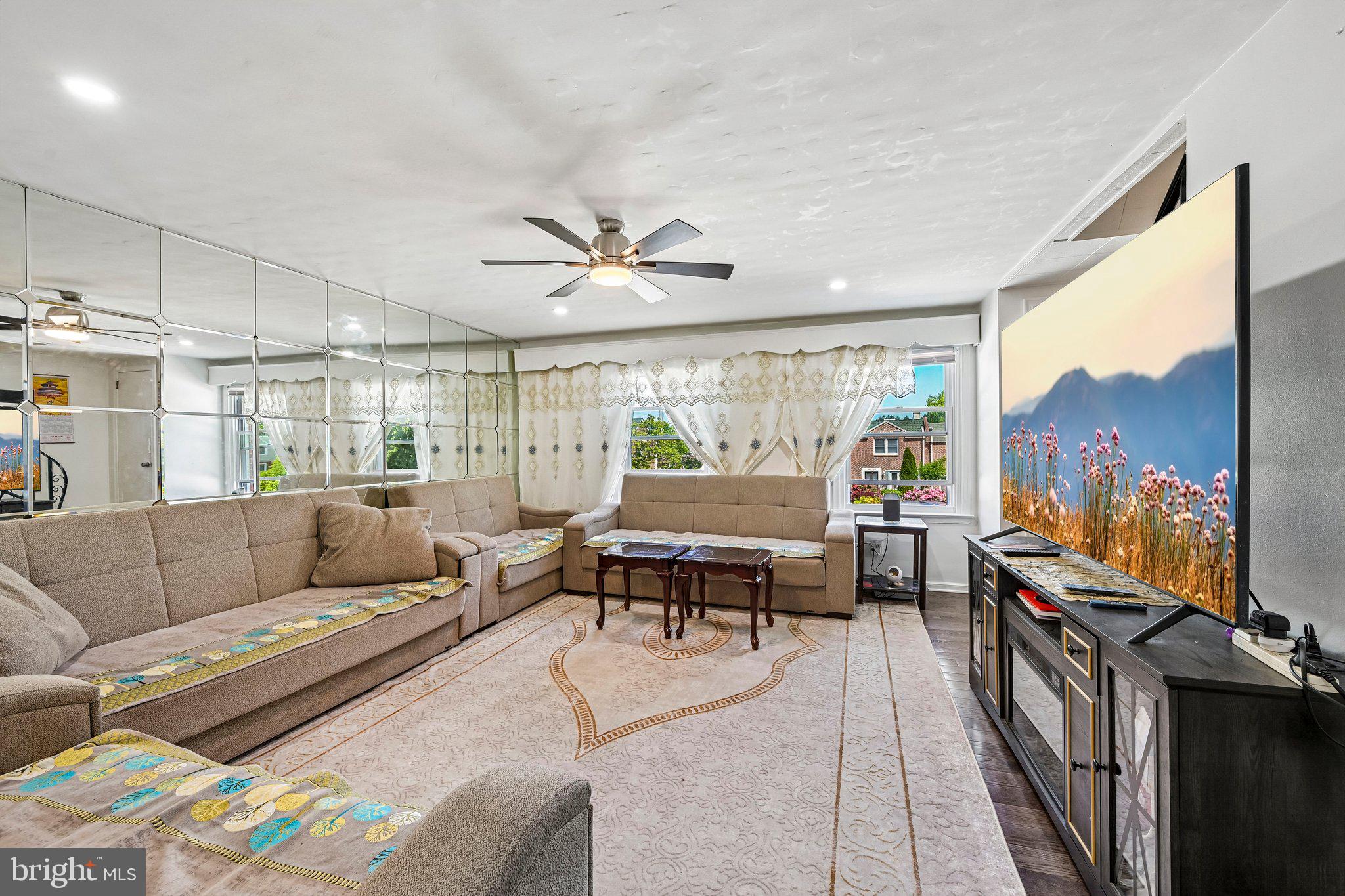 425 ARLINGTON AVENUE
