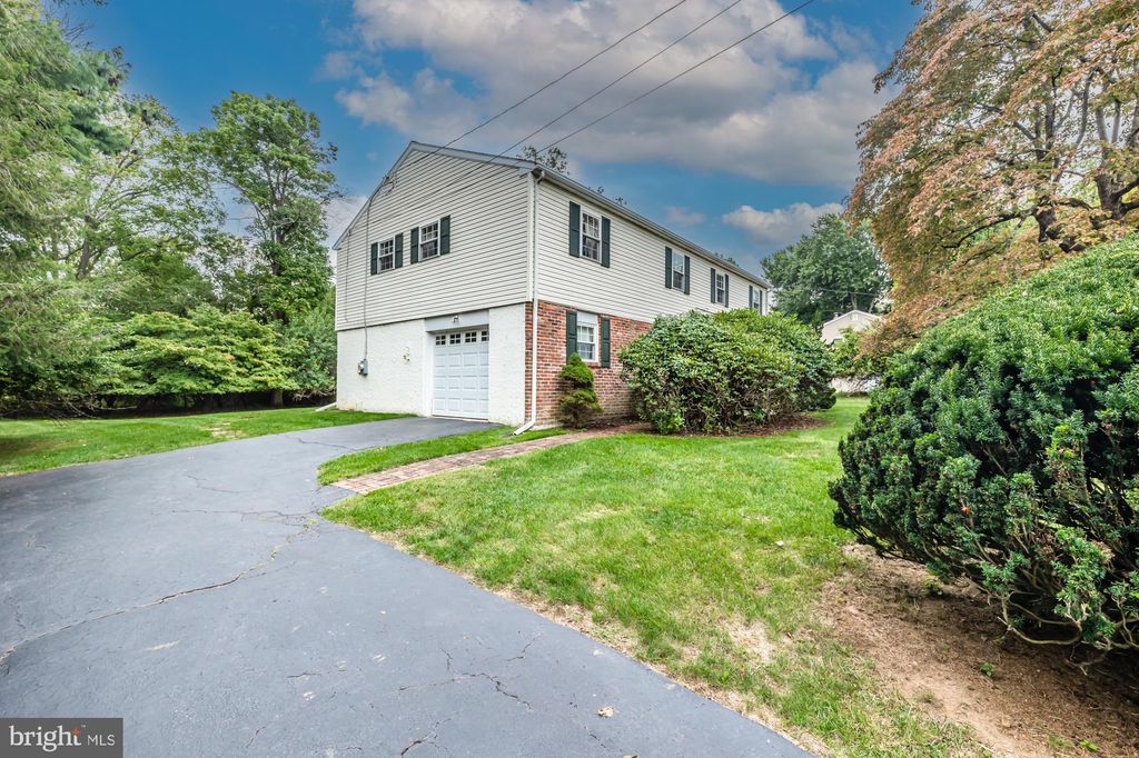 Photo of 3074 Booth Drive, GARNET VALLEY, PA 19060 (MLS # PADE2101410)