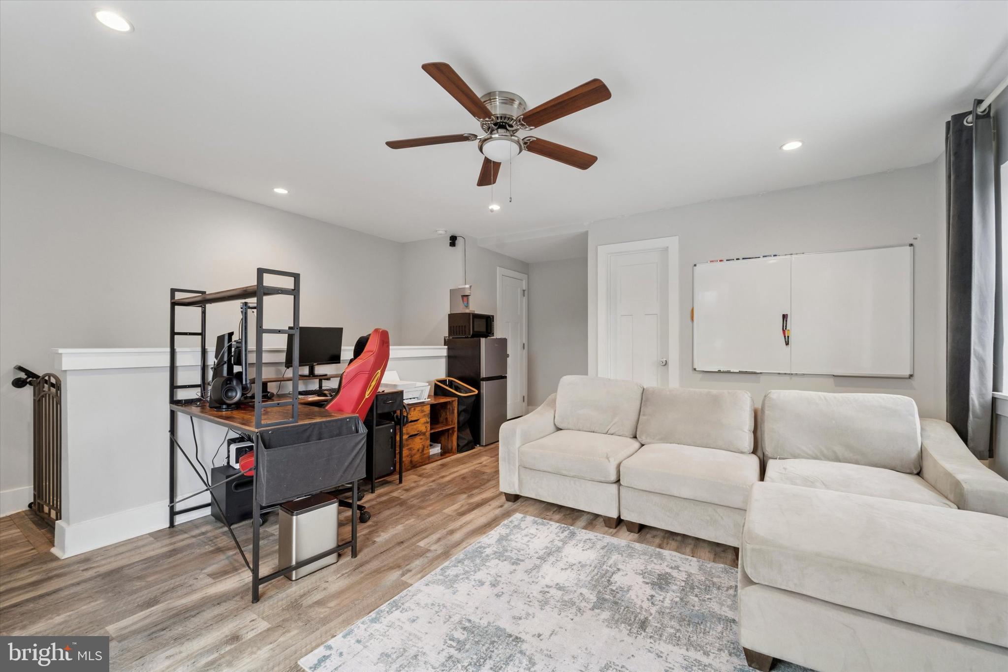 ROXBOROUGH - Residential