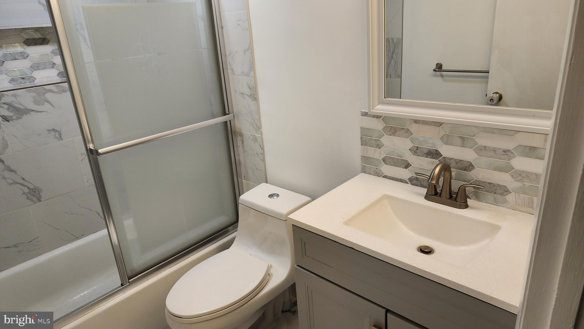 CAROLE HIGHLANDS - Residential Lease