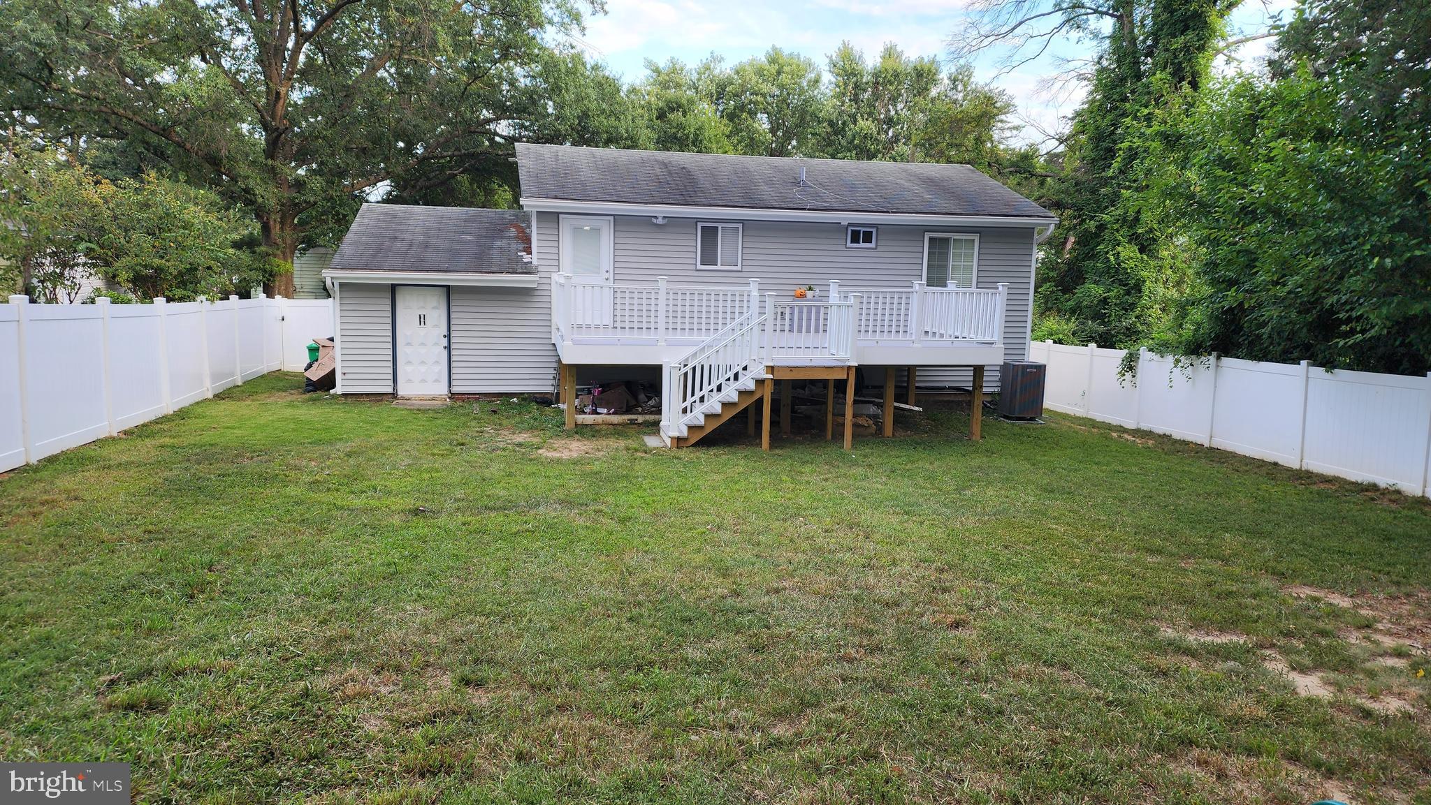 CAROLE HIGHLANDS - Residential Lease