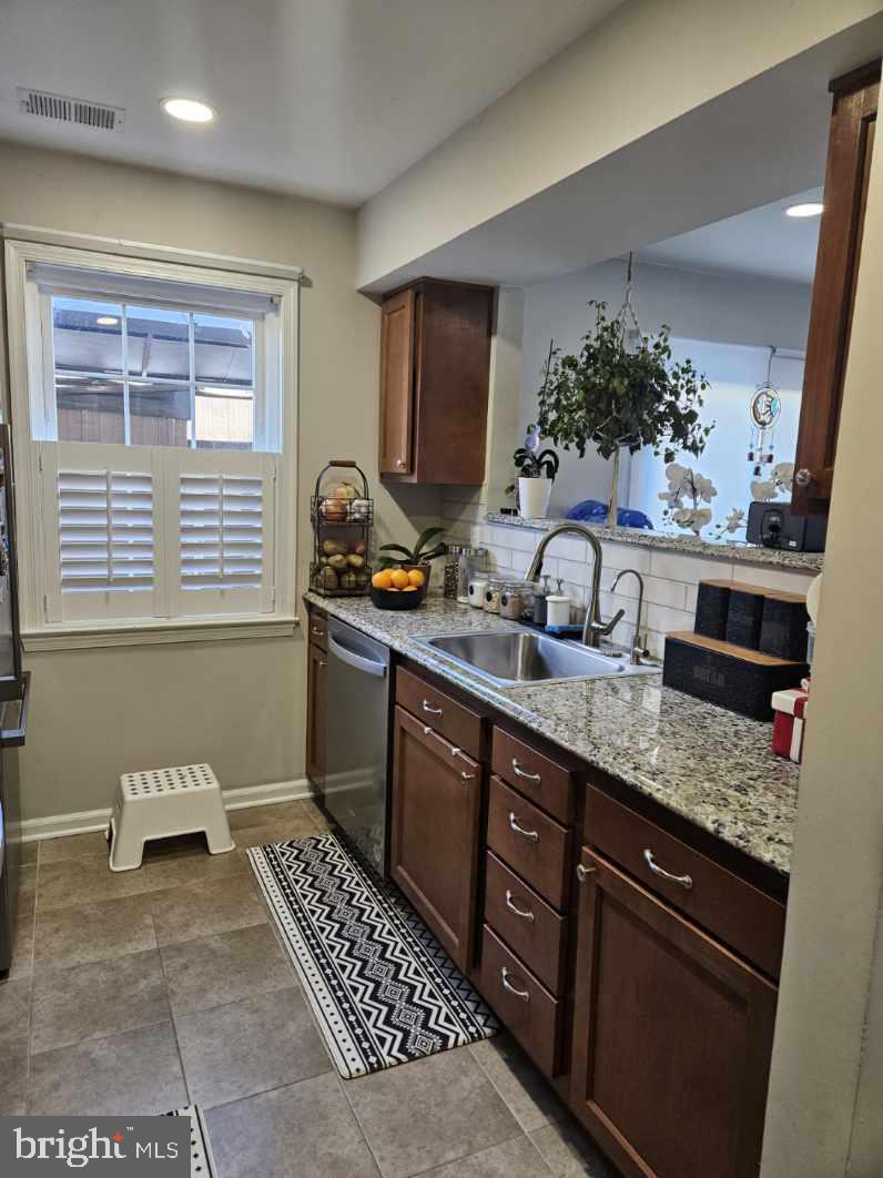 THE HIGHLANDS - Residential