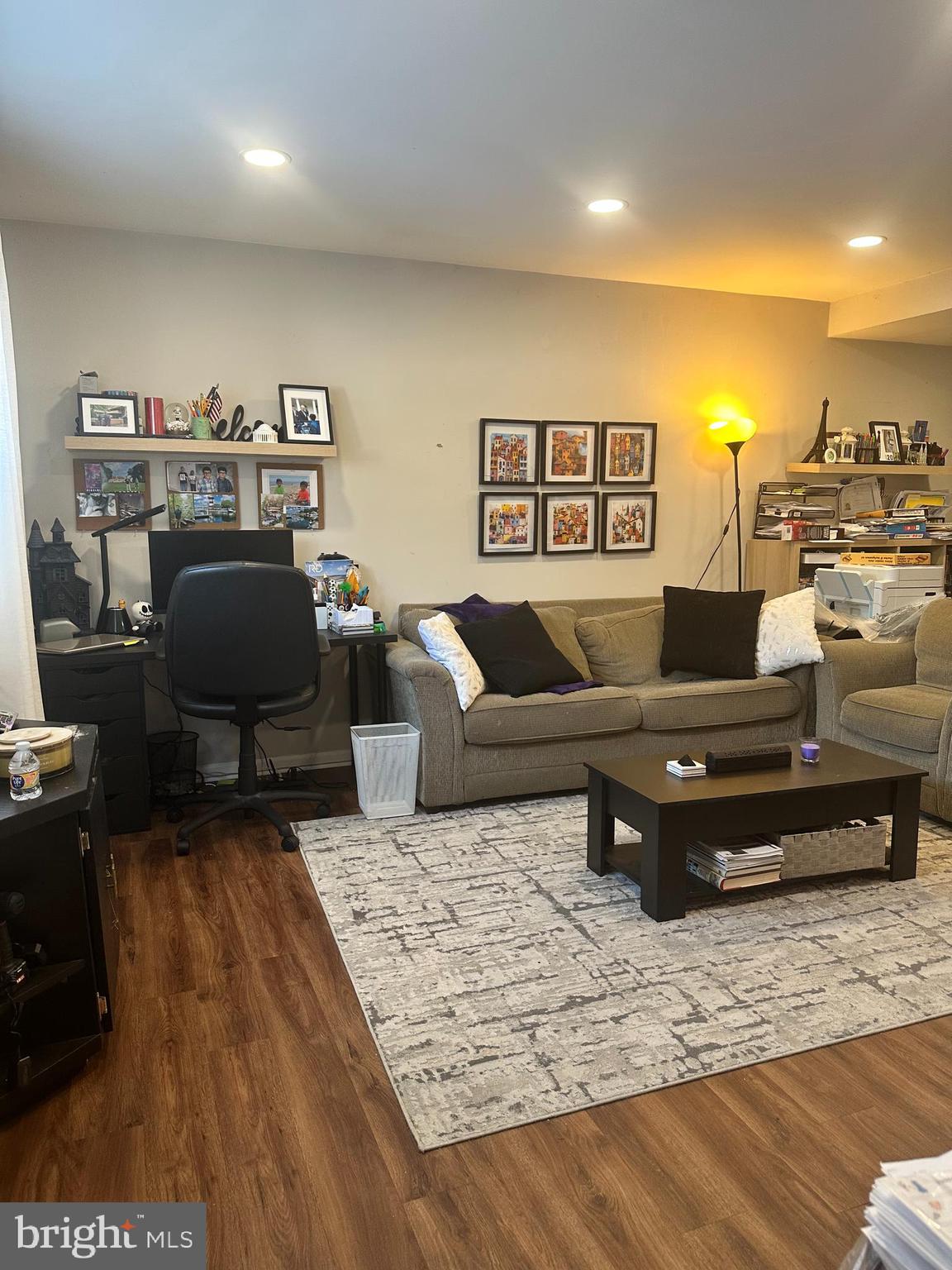 THE HIGHLANDS - Residential