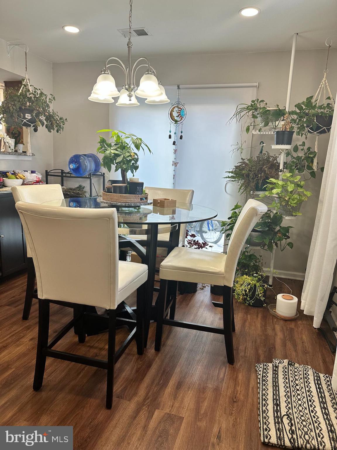 THE HIGHLANDS - Residential