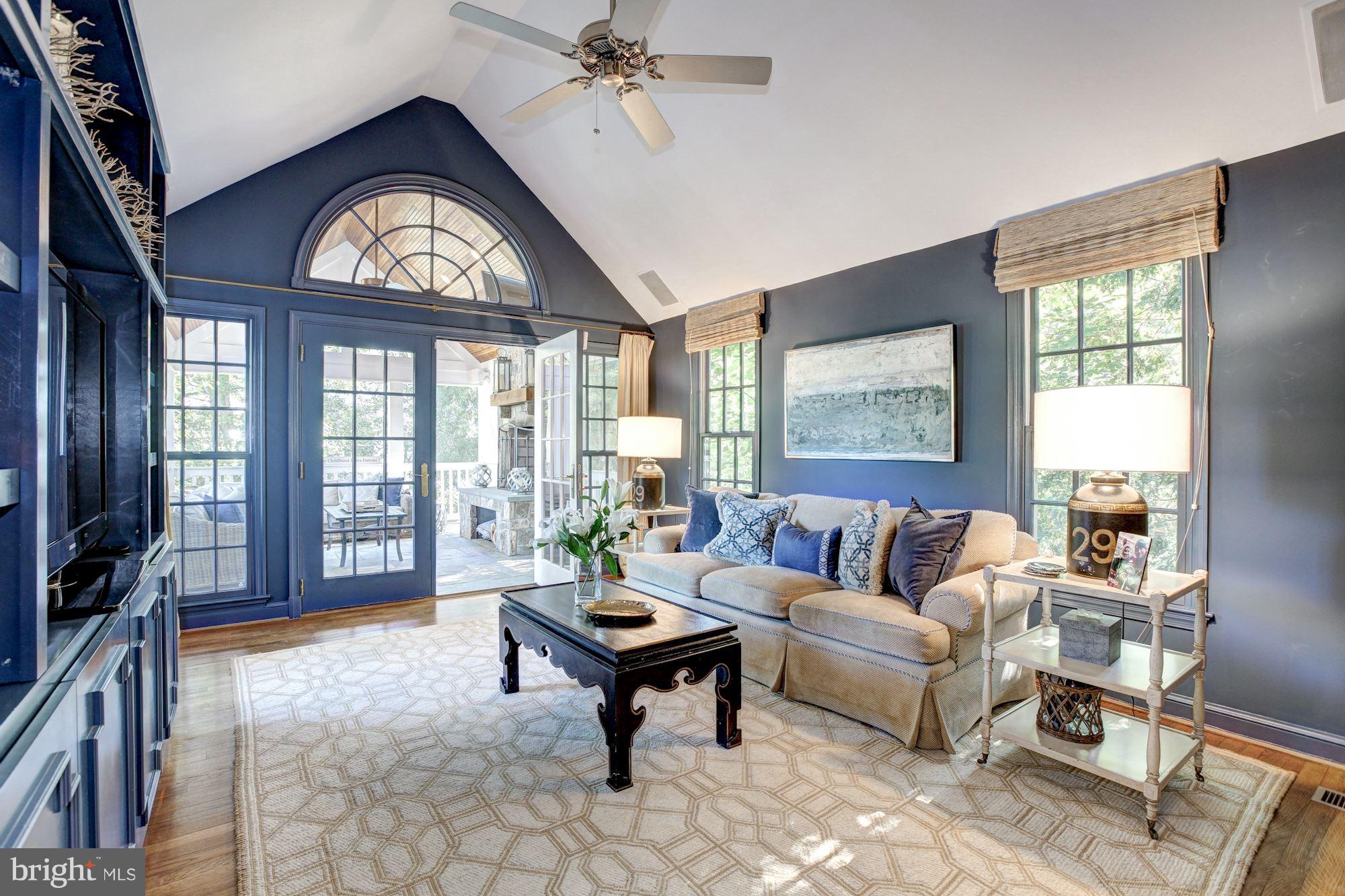 WESTMORELAND HILLS - Residential