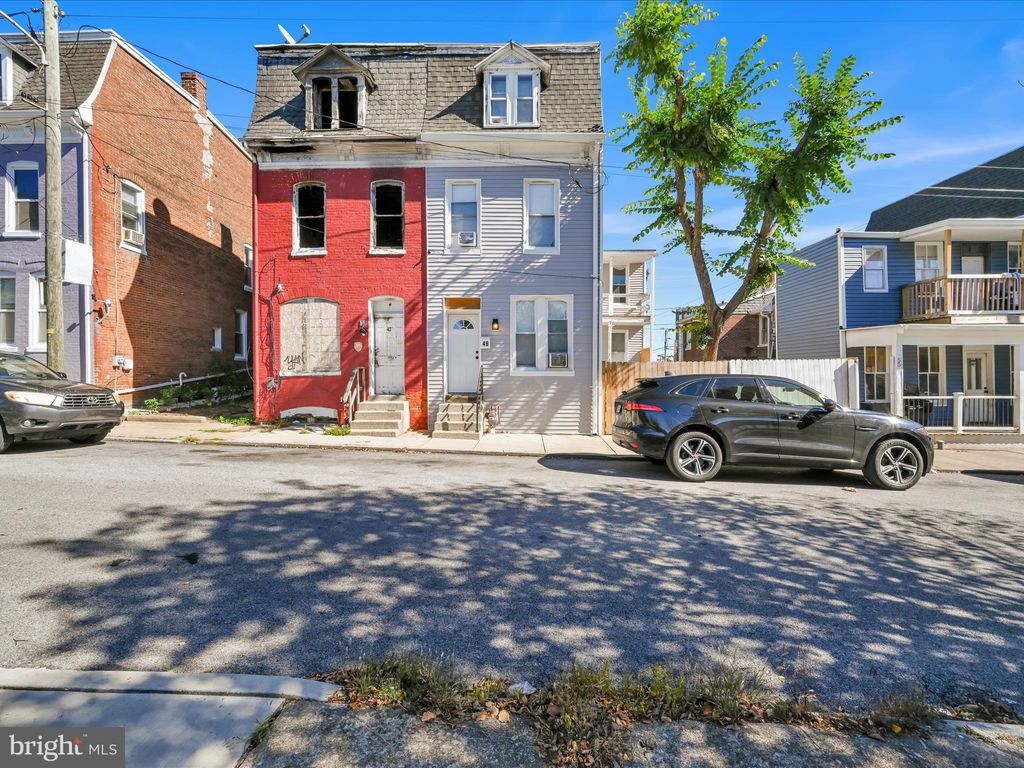 Photo of 49 Columbia Avenue, YORK, PA 17403 (MLS # PAYK2092162)