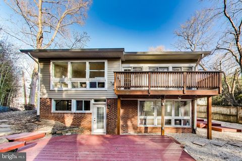 Photo of 4126 Wexford Court, KENSINGTON, MD 20895 (MLS # MDMC2164628) Photo of 4126 Wexford Court, KENSINGTON, MD 20895 (MLS # MDMC2164628)