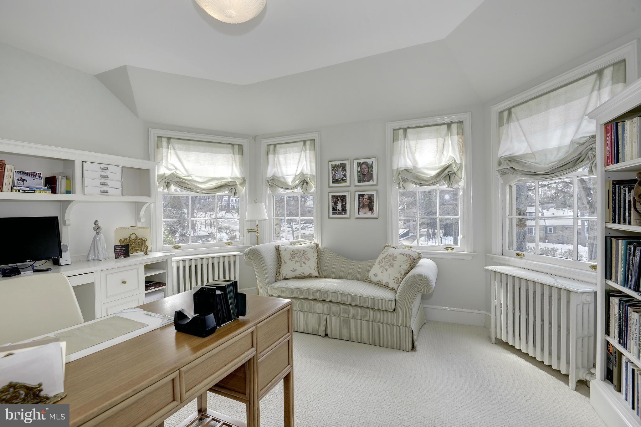SPRING VALLEY - Residential