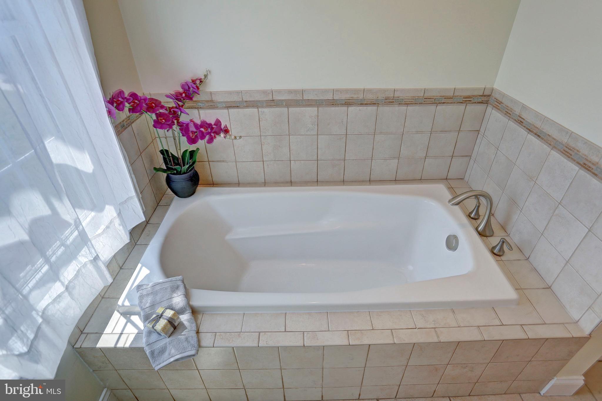 GOLFVIEW HEIGHTS - Residential