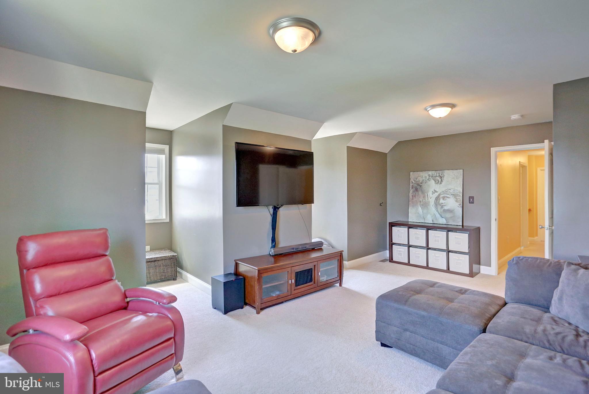 GOLFVIEW HEIGHTS - Residential