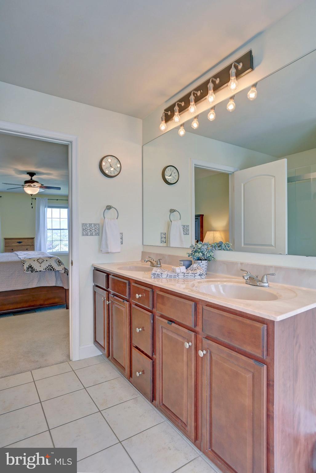 GOLFVIEW HEIGHTS - Residential