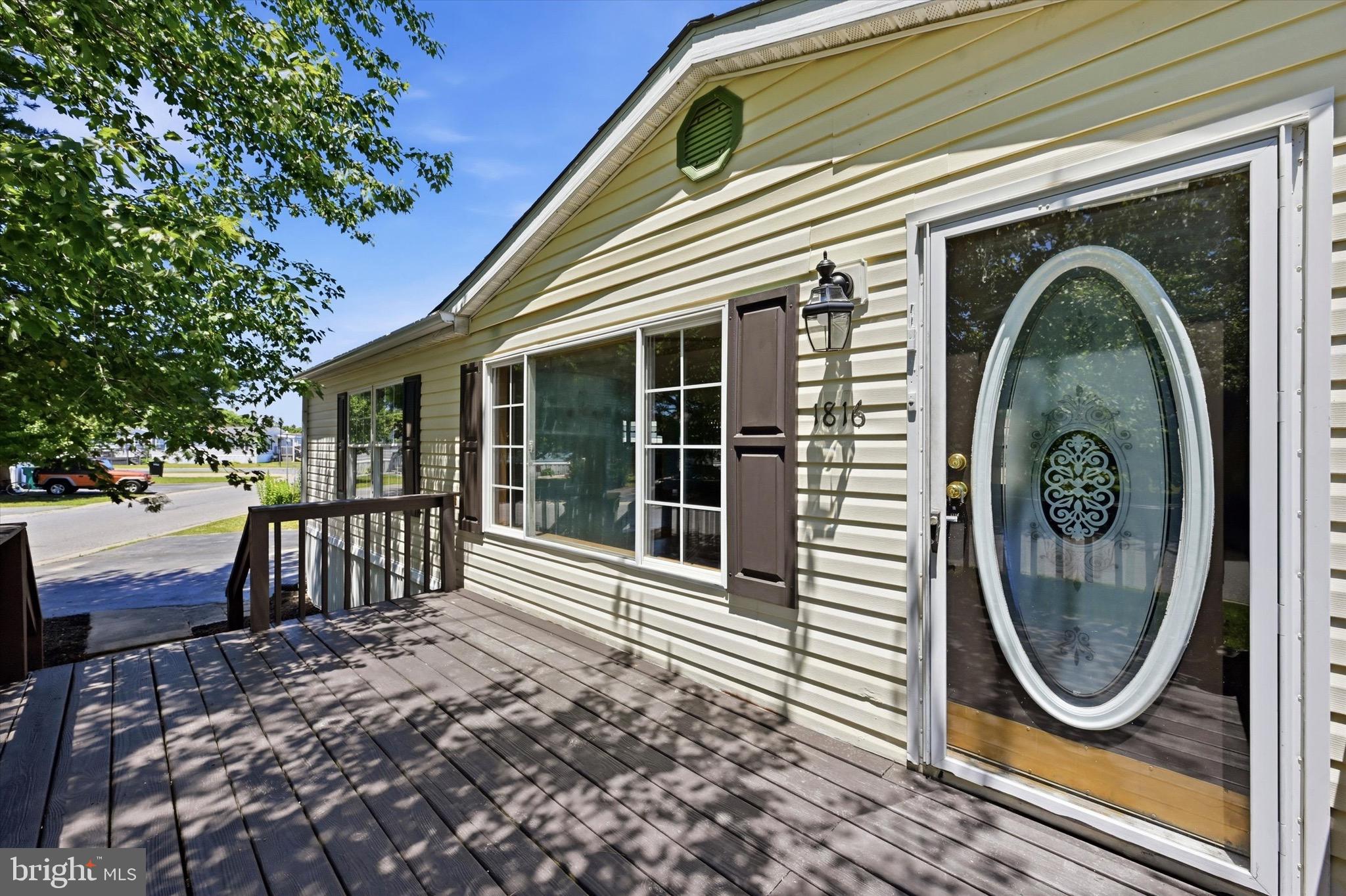 1816 SONYA WAY 571