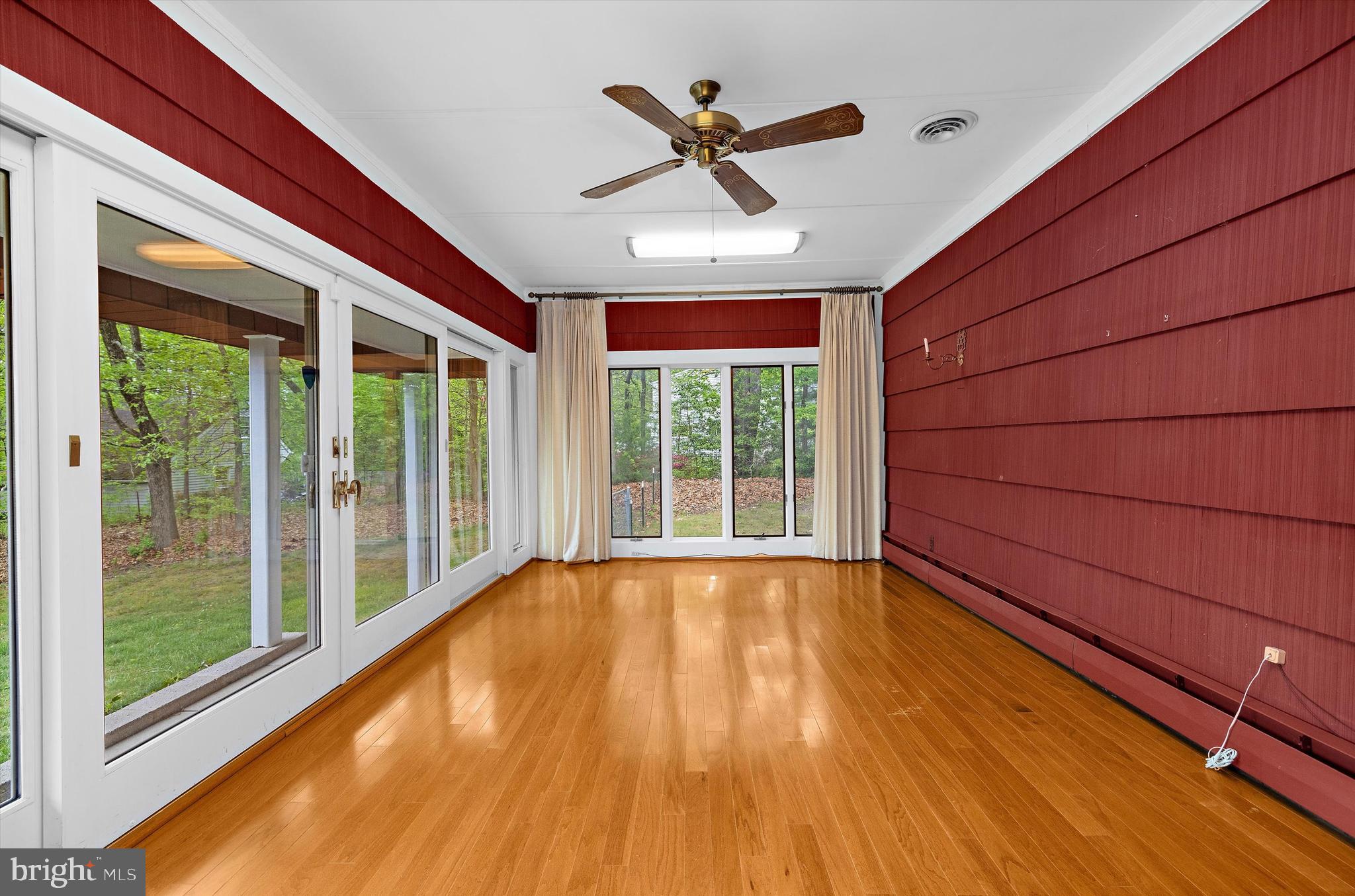 AURORA HILLS - Residential