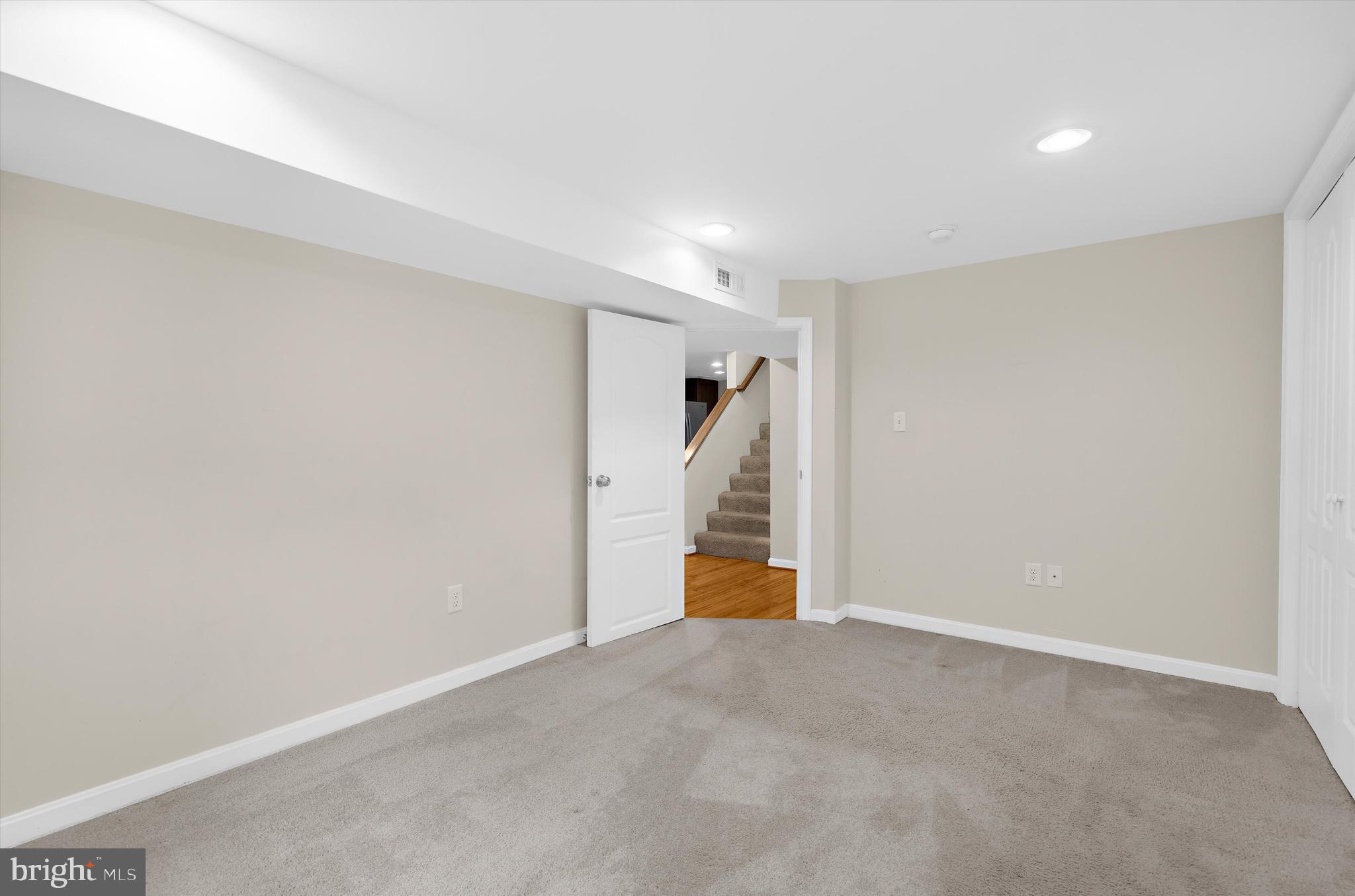 AURORA HILLS - Residential