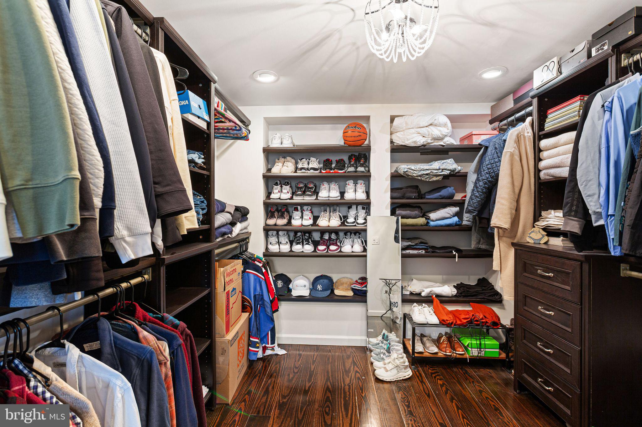 FAIRMOUNT - Residential