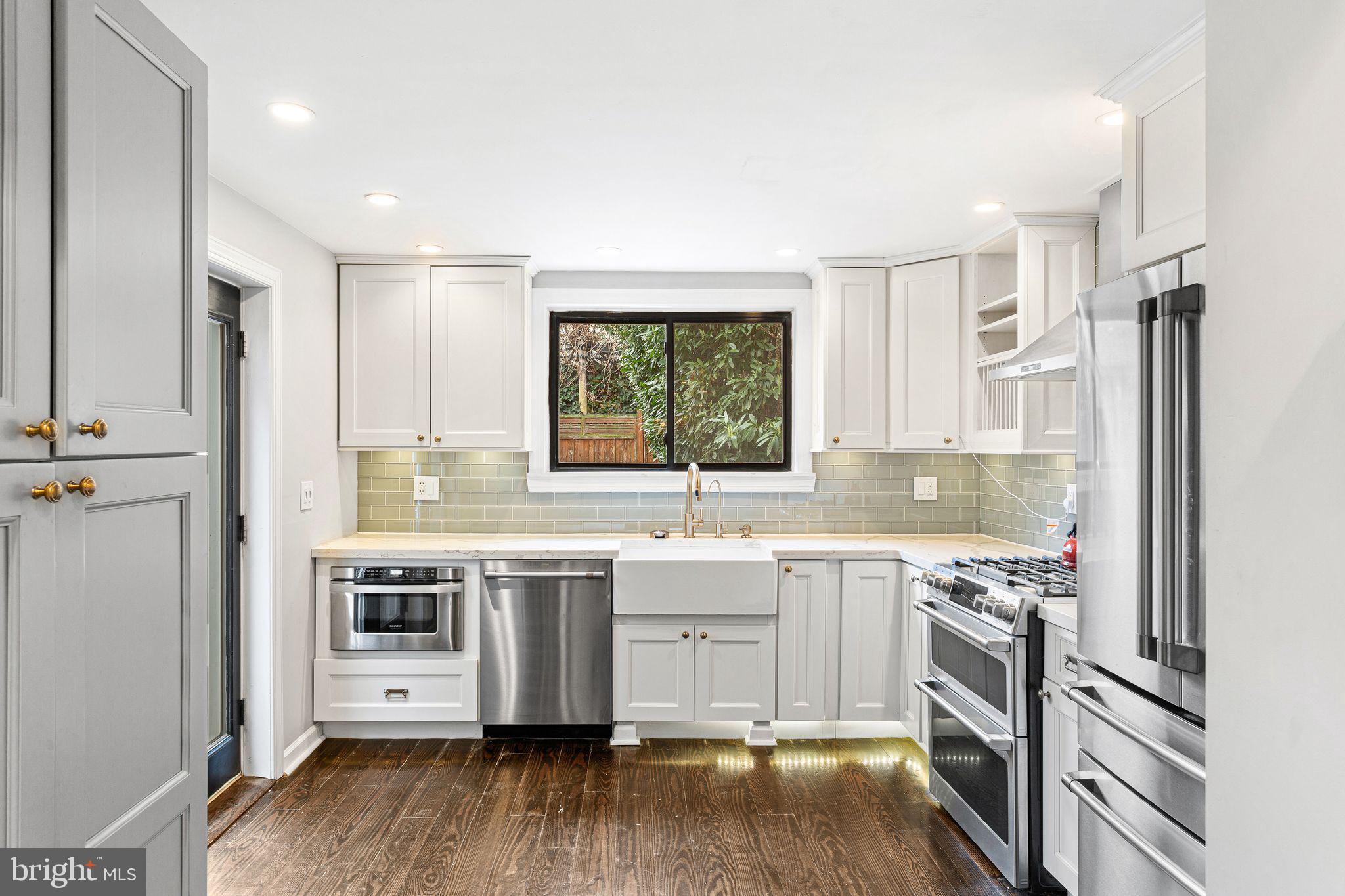 FAIRMOUNT - Residential