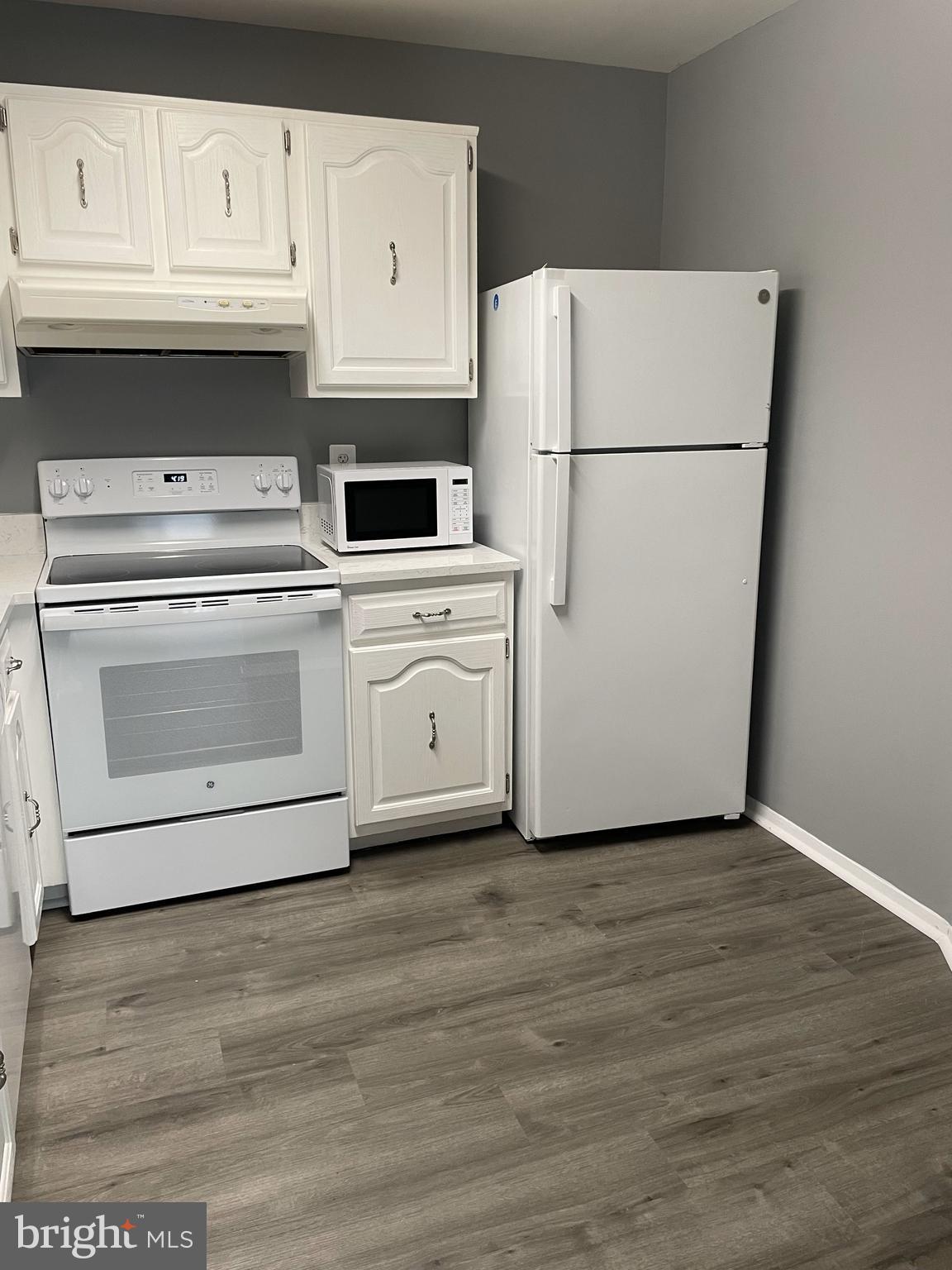 LAKE RIDGE - Residential Lease