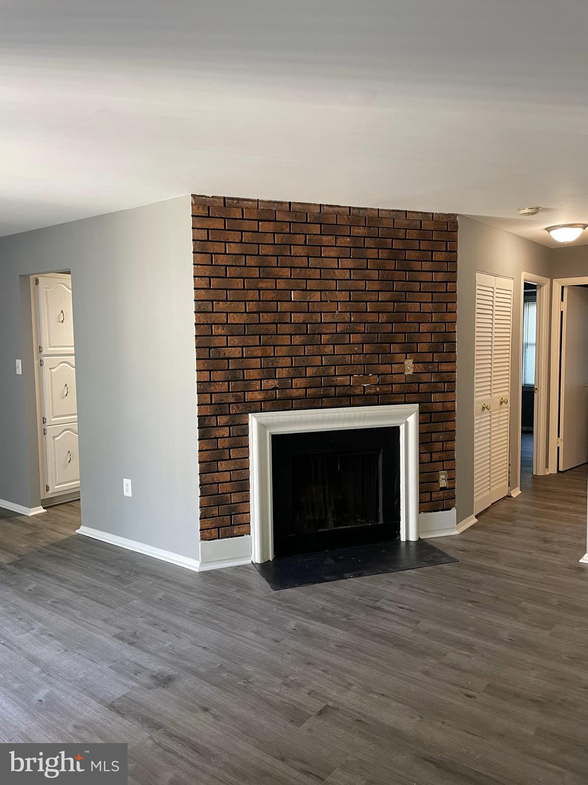 LAKE RIDGE - Residential Lease