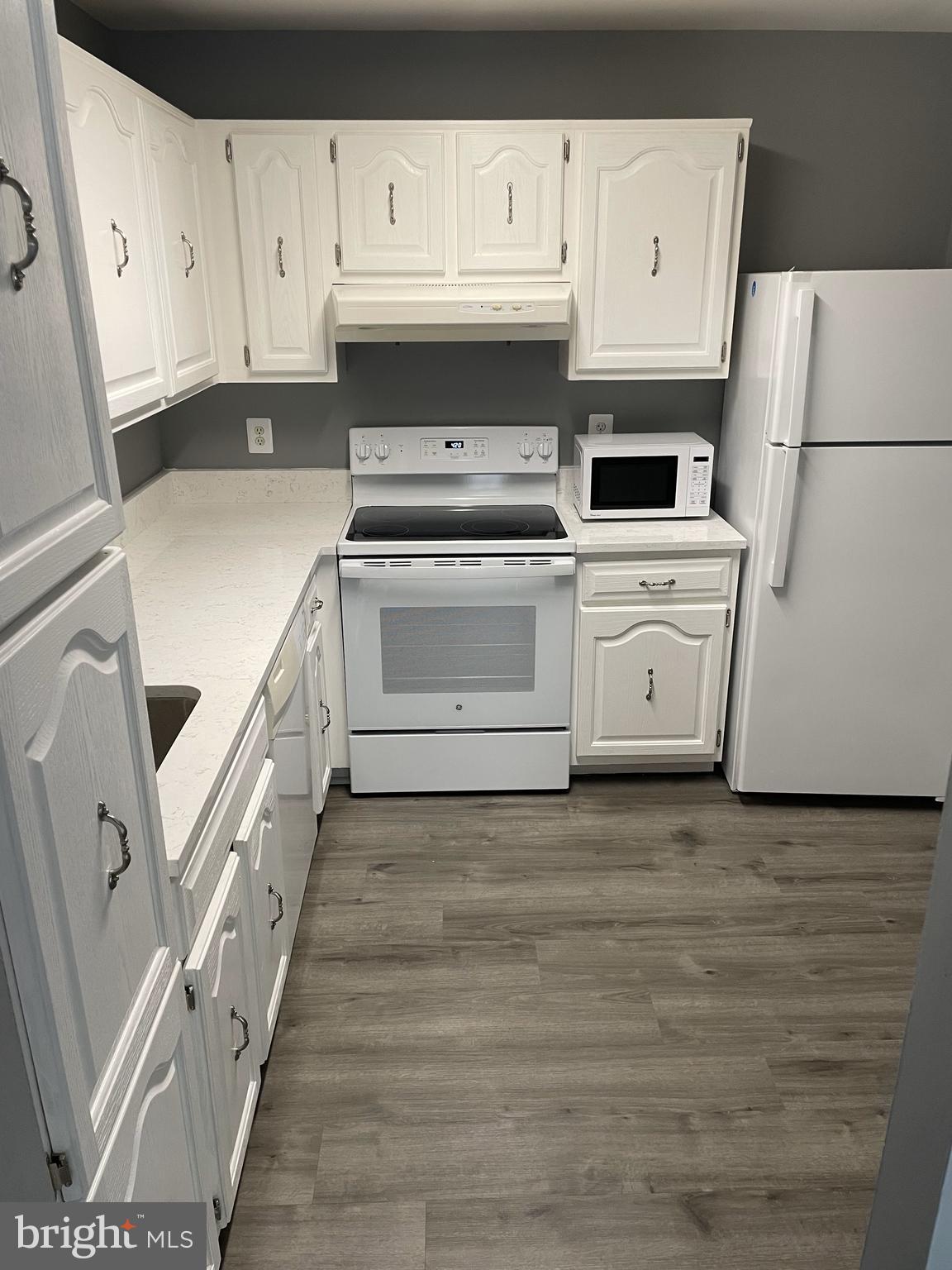 LAKE RIDGE - Residential Lease