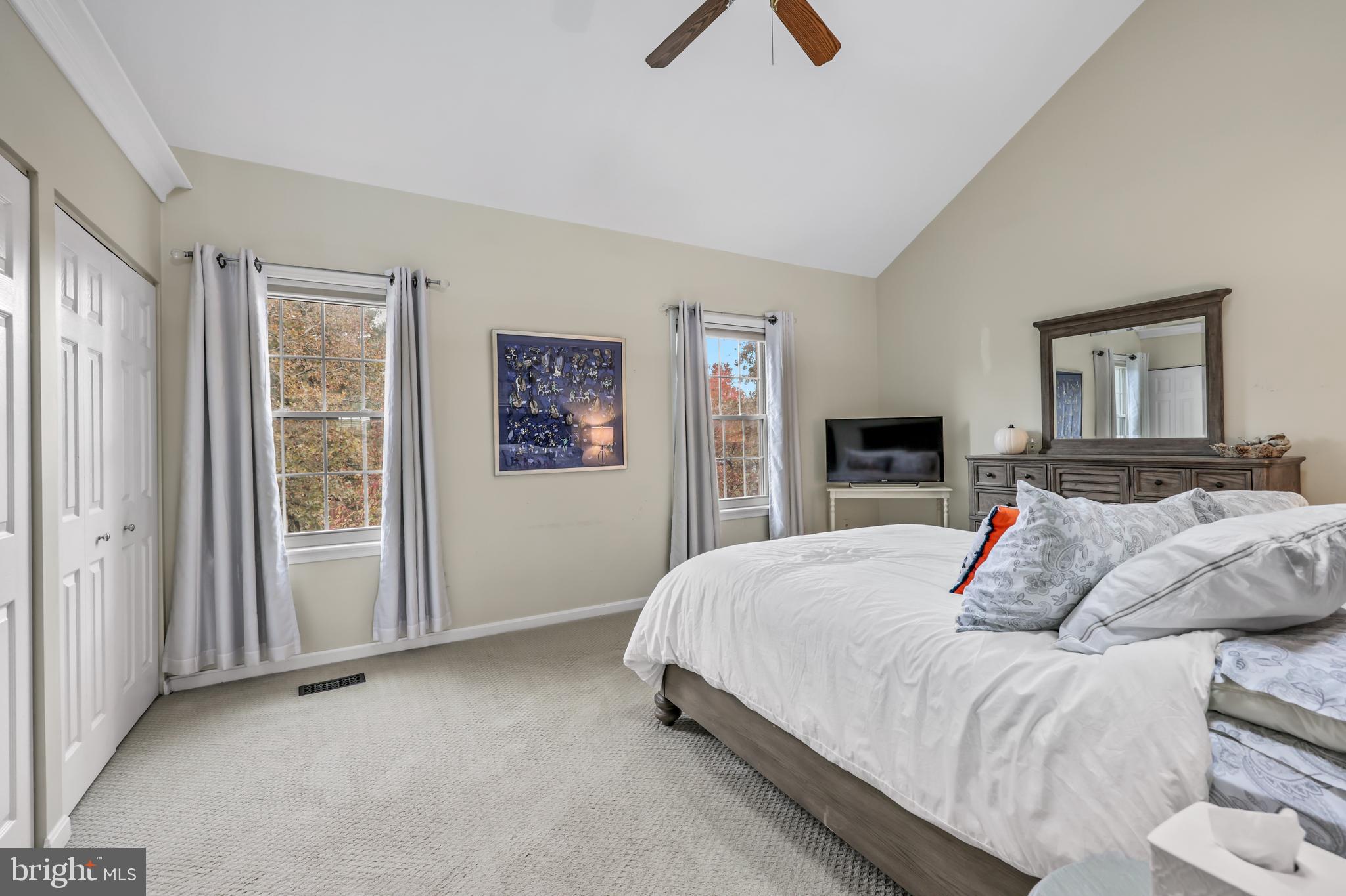 LOVETON FARMS - Residential