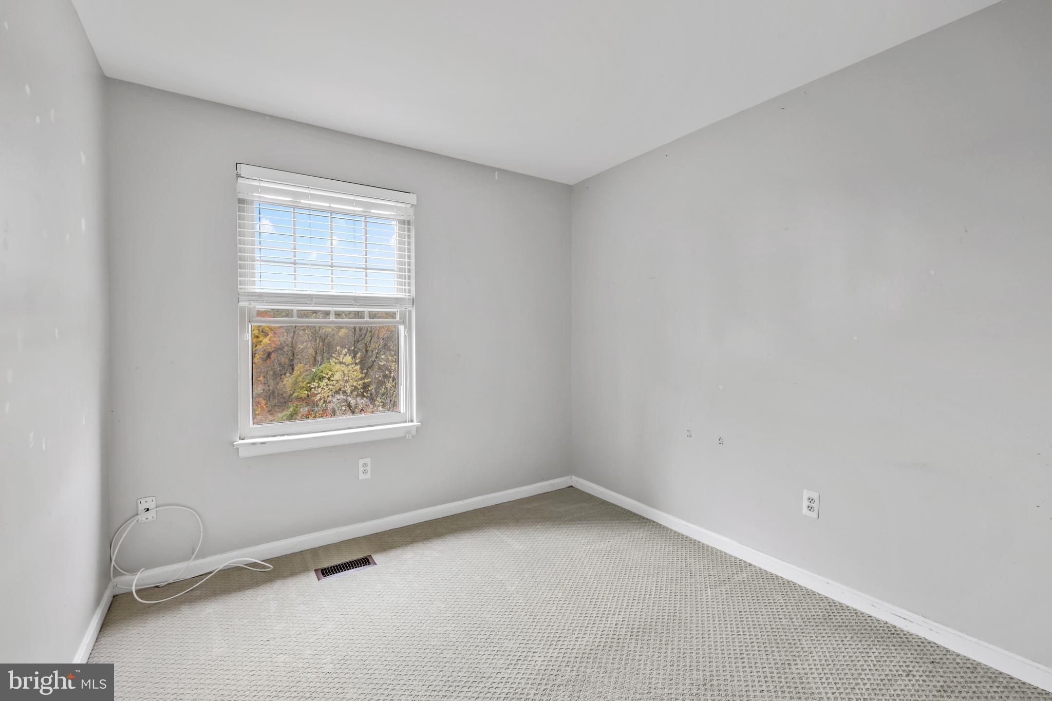 LOVETON FARMS - Residential