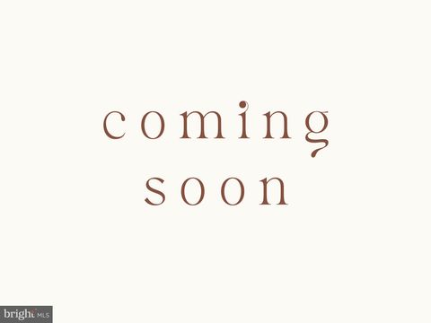 Photo of 203 Yoakum Parkway #906, ALEXANDRIA, VA 22304 (MLS # VAAX2055660)