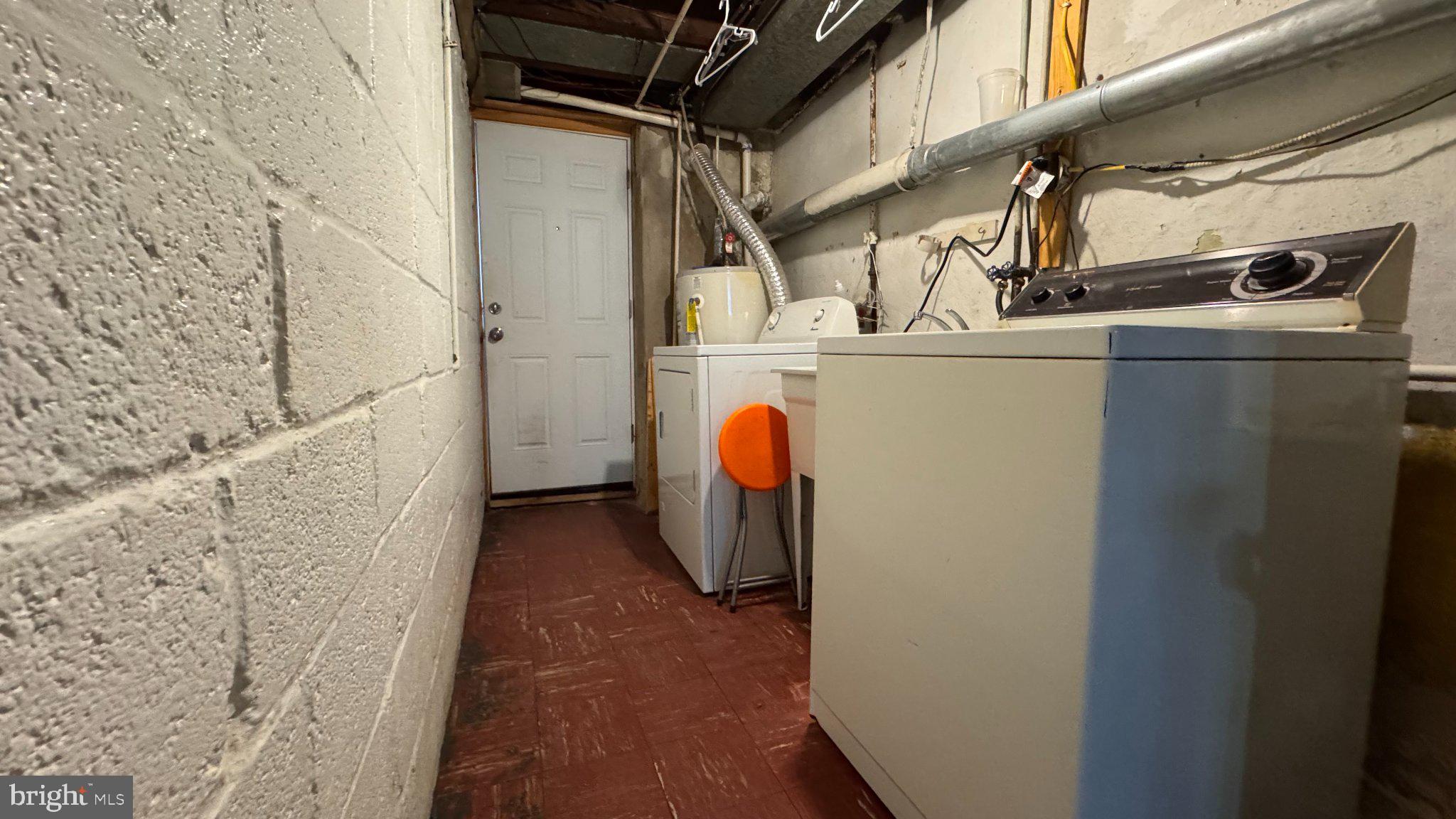 CRESCENTVILLE - Residential