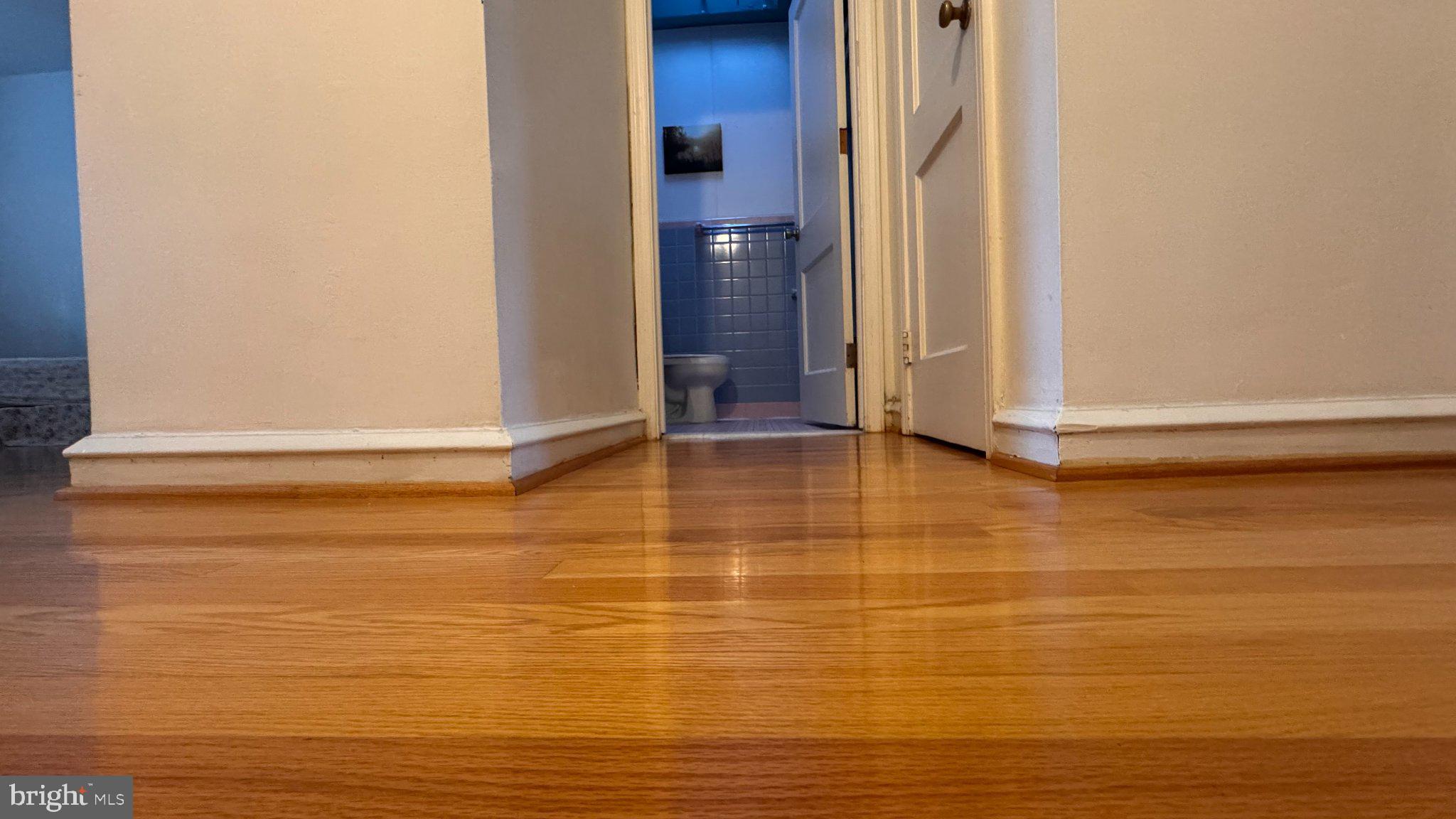 CRESCENTVILLE - Residential