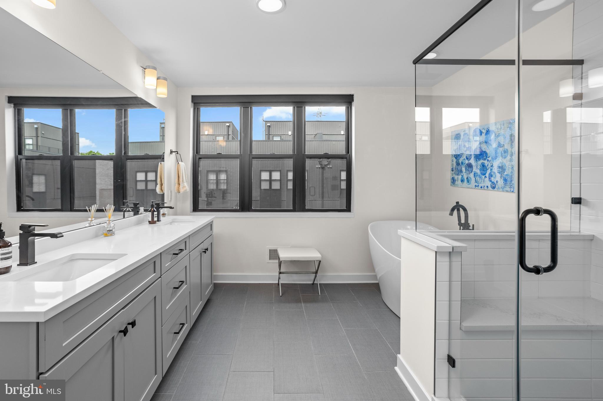 MANAYUNK - Residential