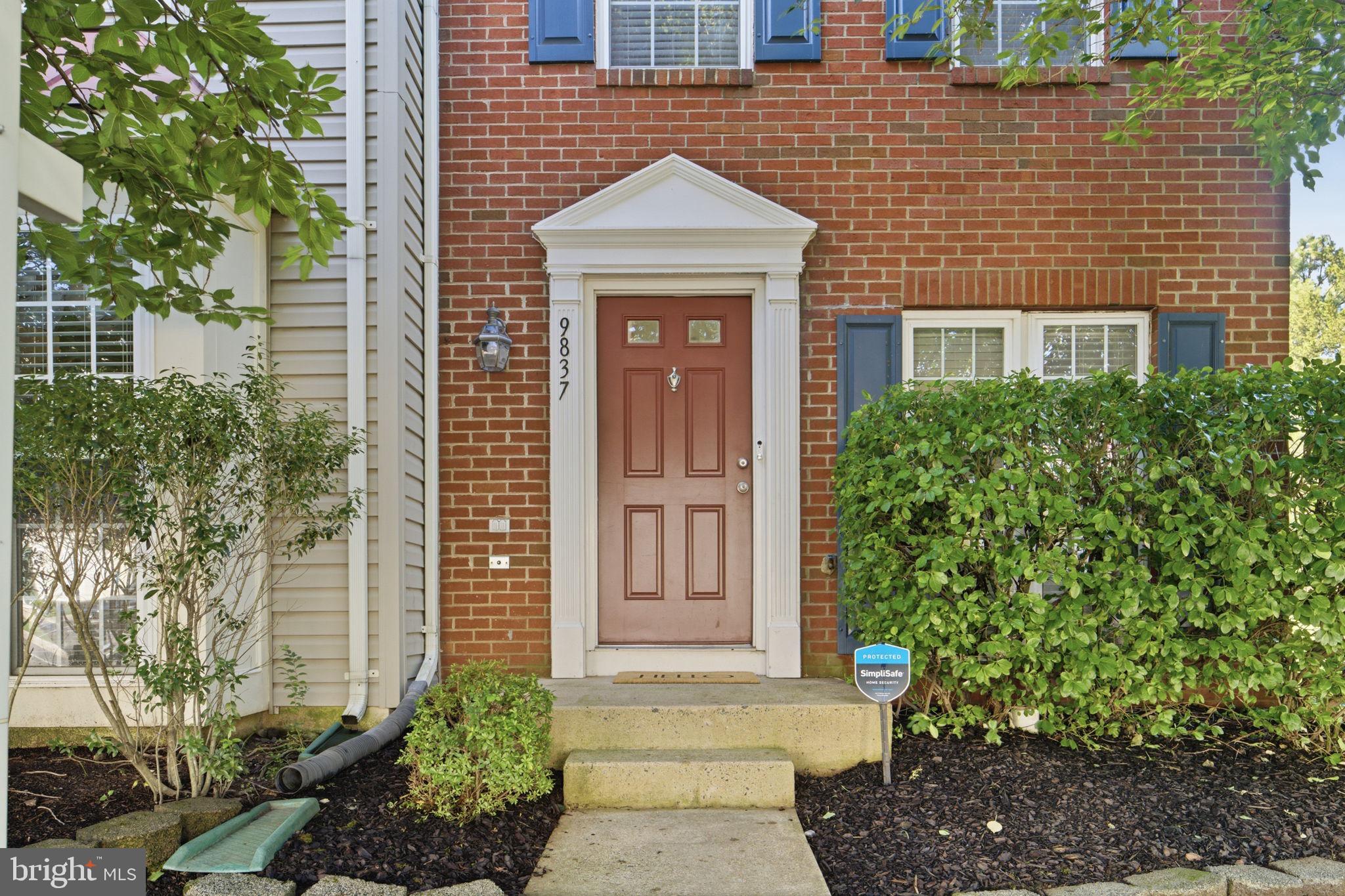 9837 MAITLAND LOOP