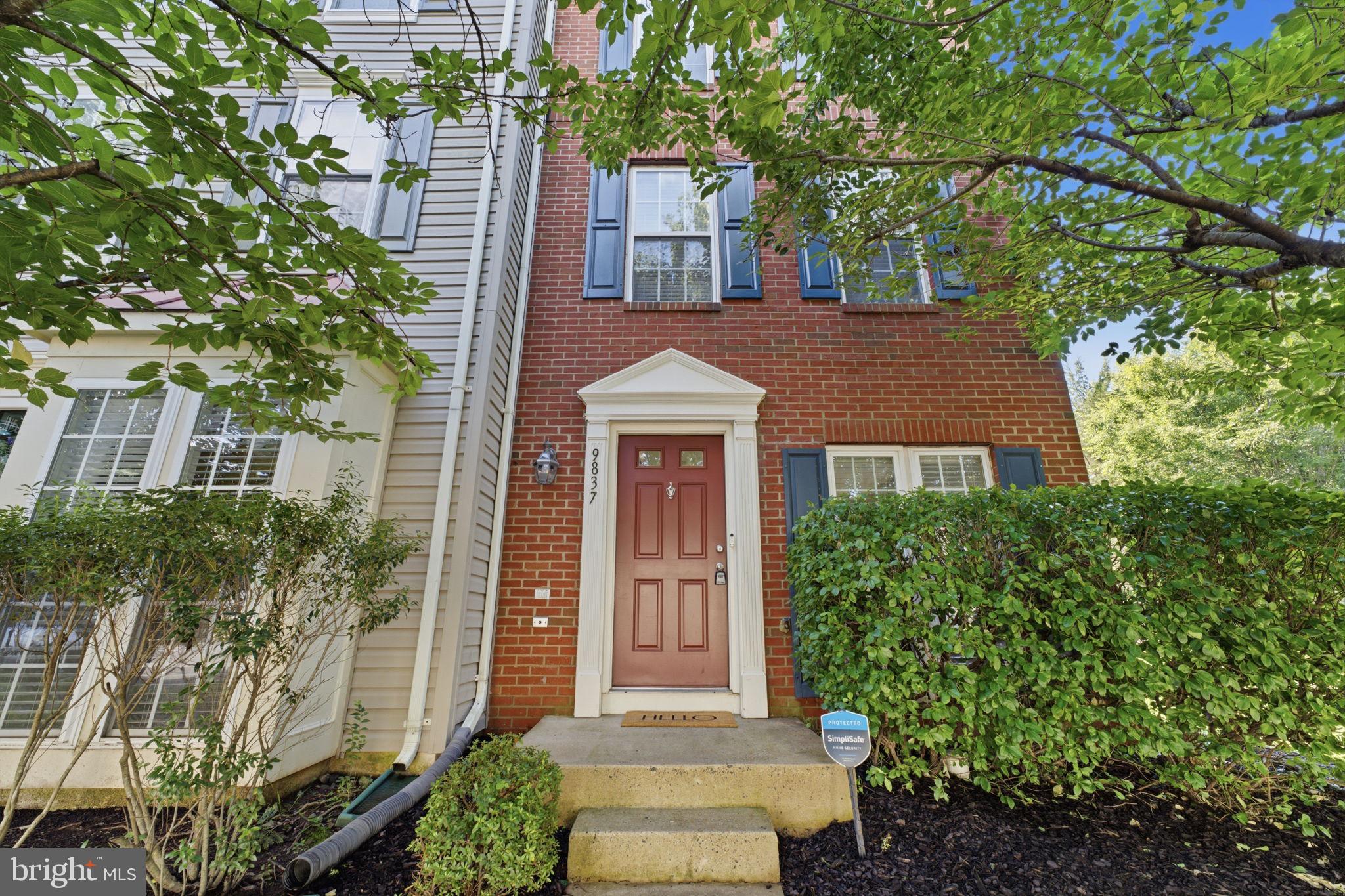 9837 MAITLAND LOOP