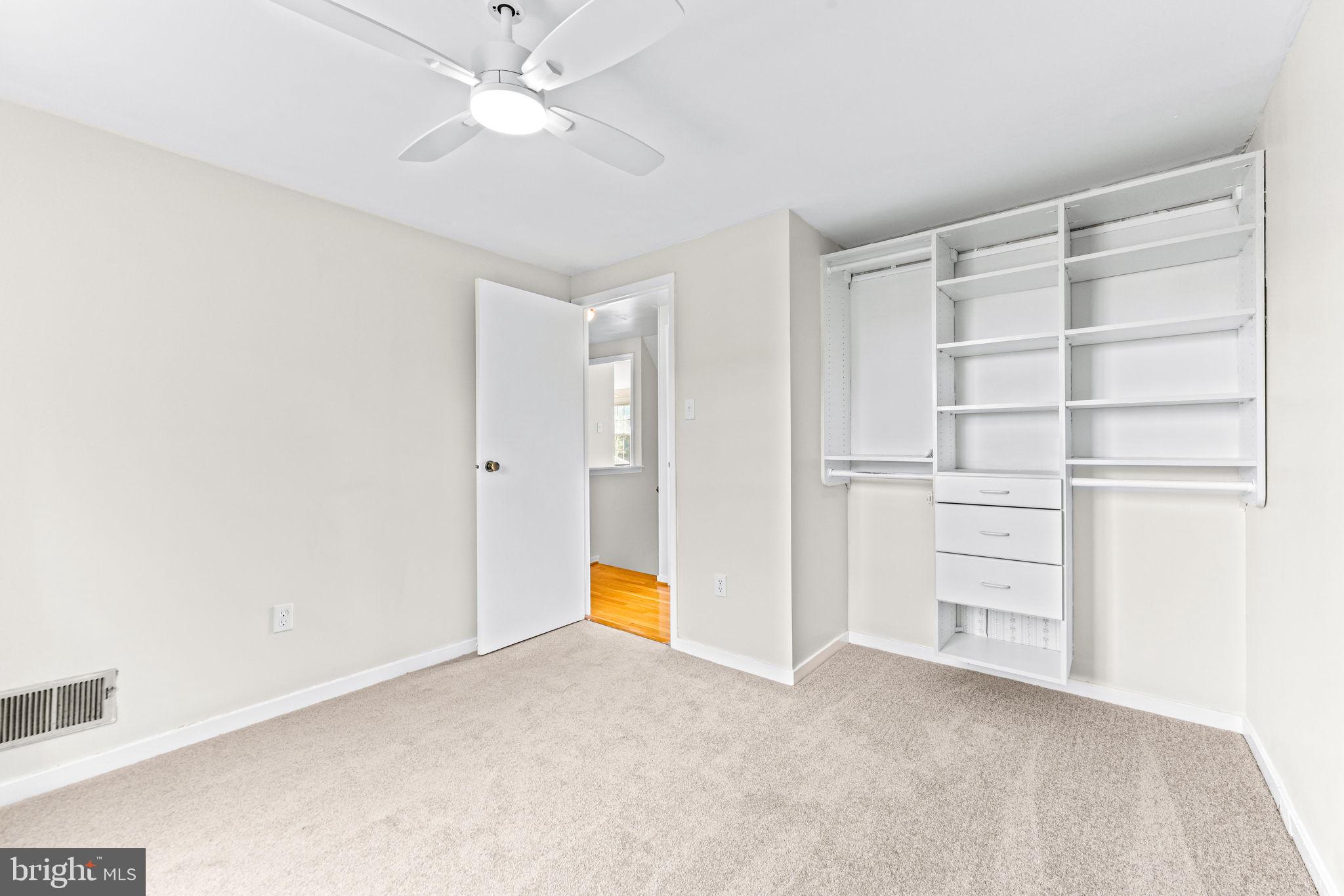 WOODBRIDGE VALLEY - Residential