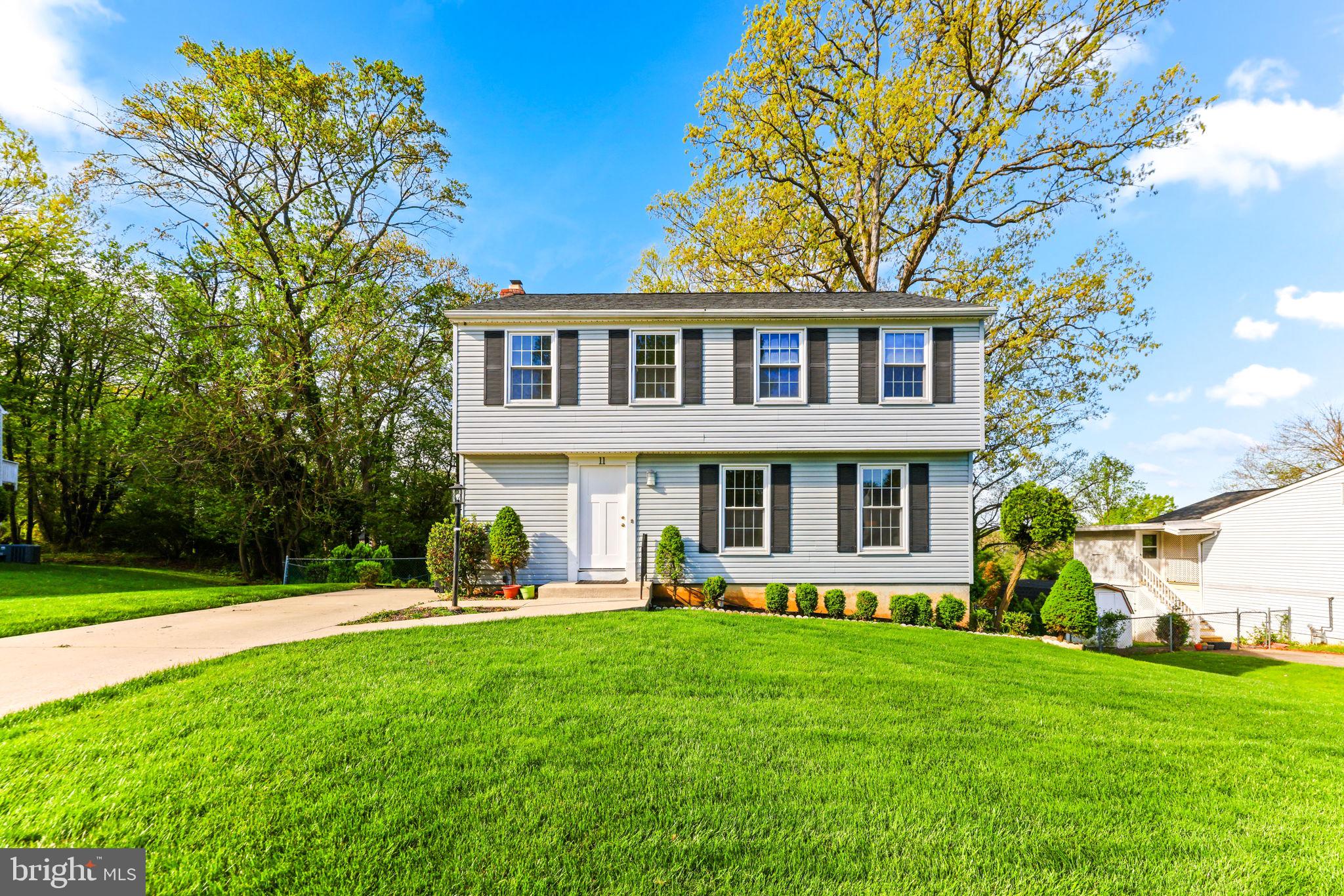 WOODBRIDGE VALLEY - Residential