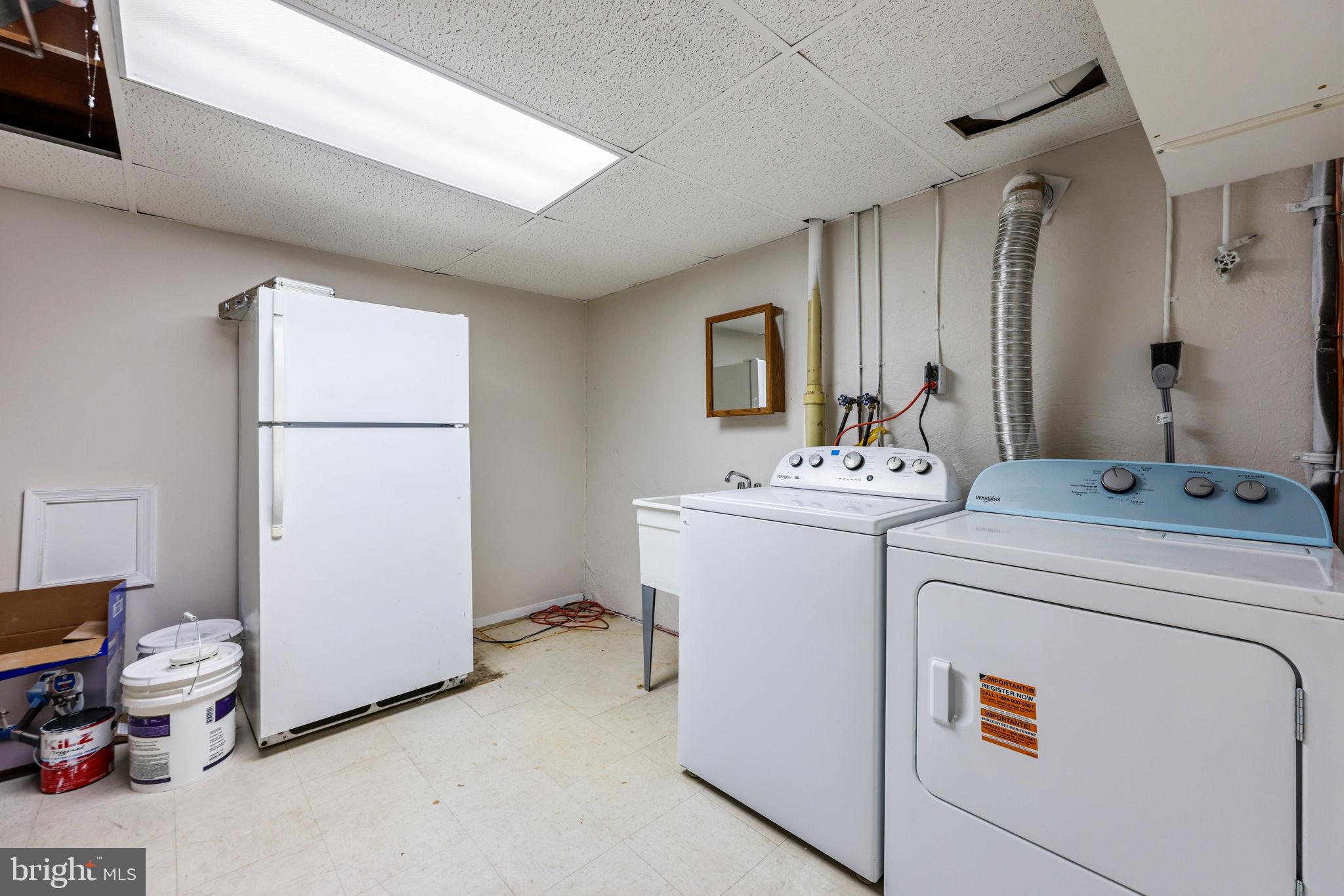 WOODBRIDGE VALLEY - Residential