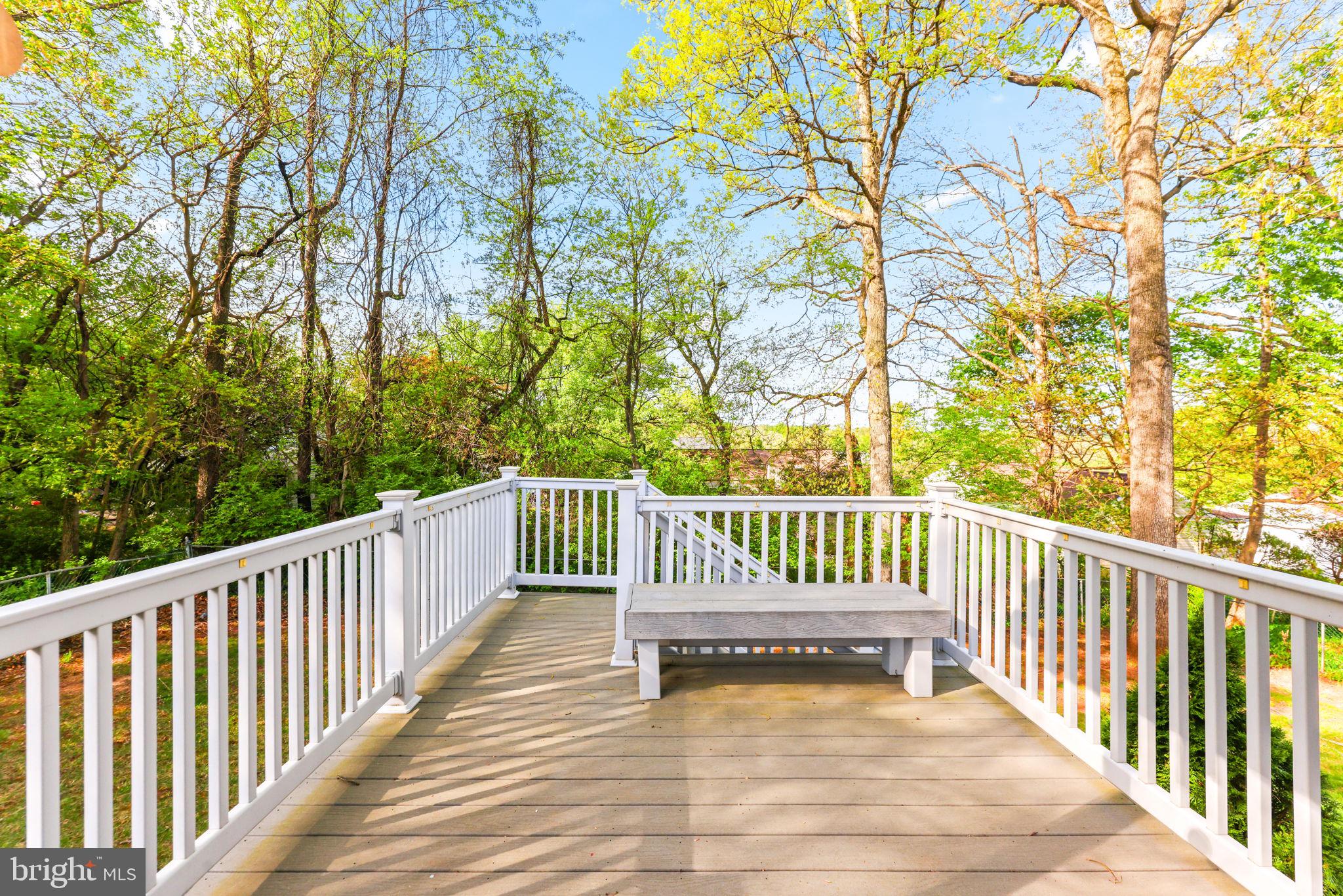 WOODBRIDGE VALLEY - Residential