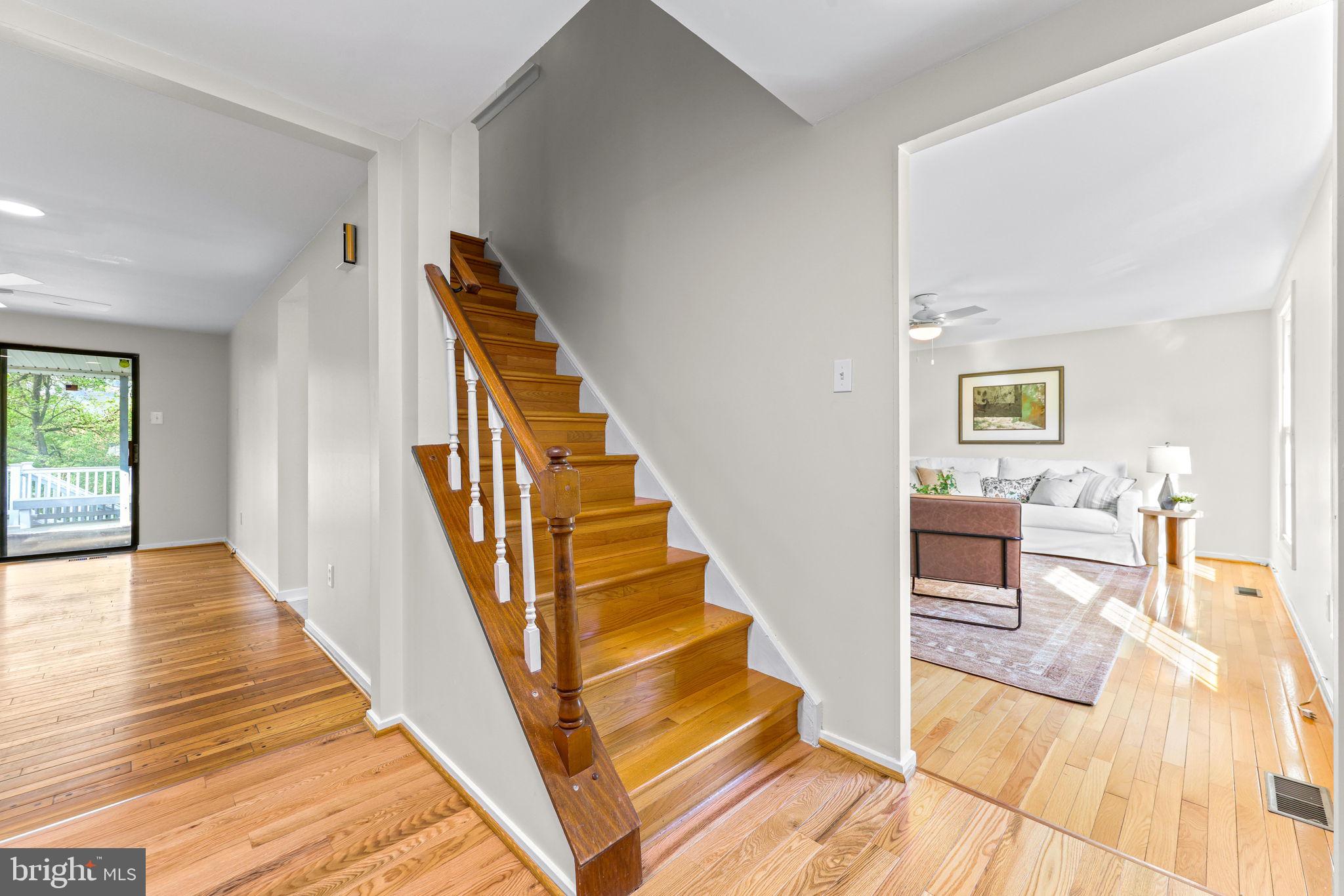 WOODBRIDGE VALLEY - Residential