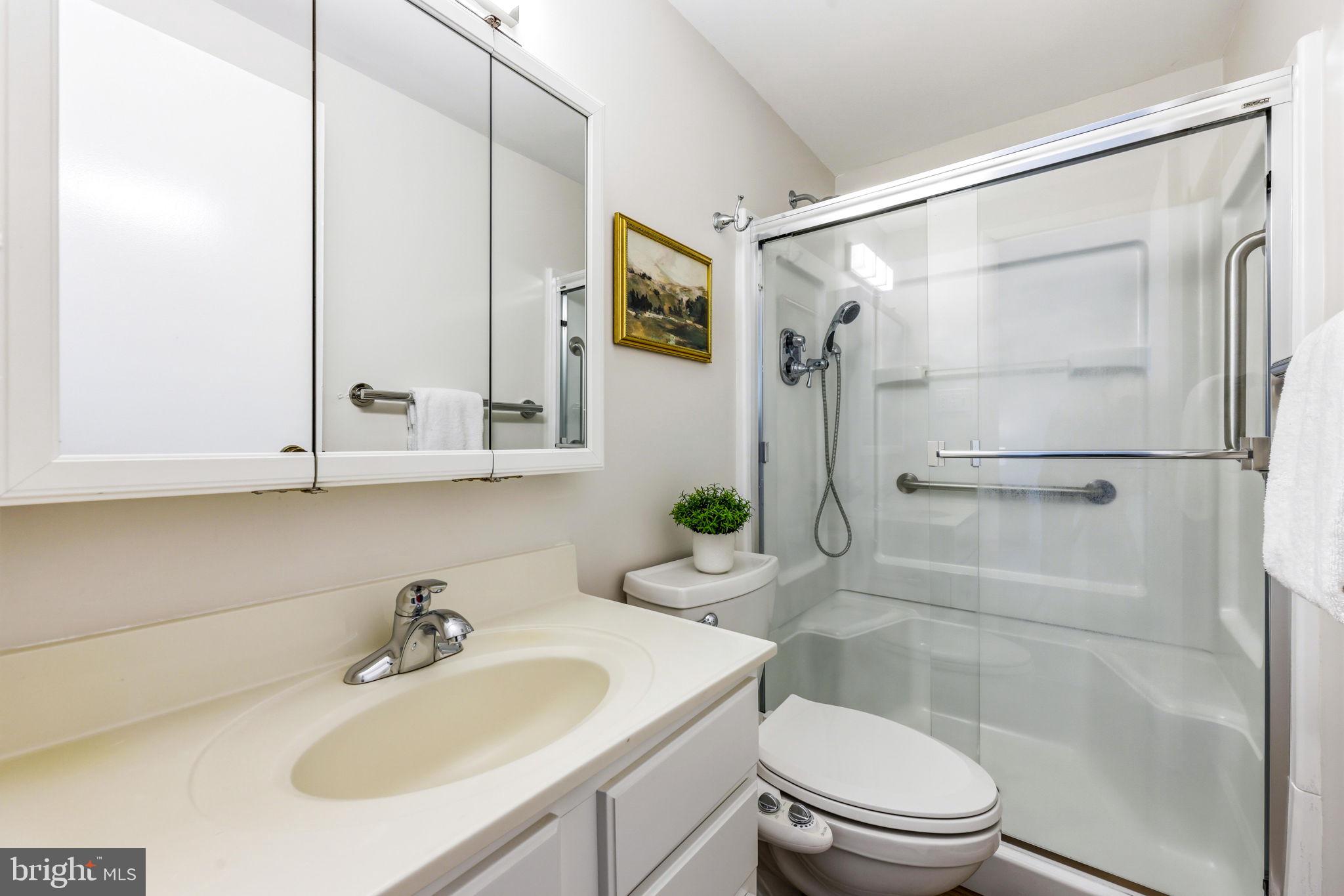 WOODBRIDGE VALLEY - Residential