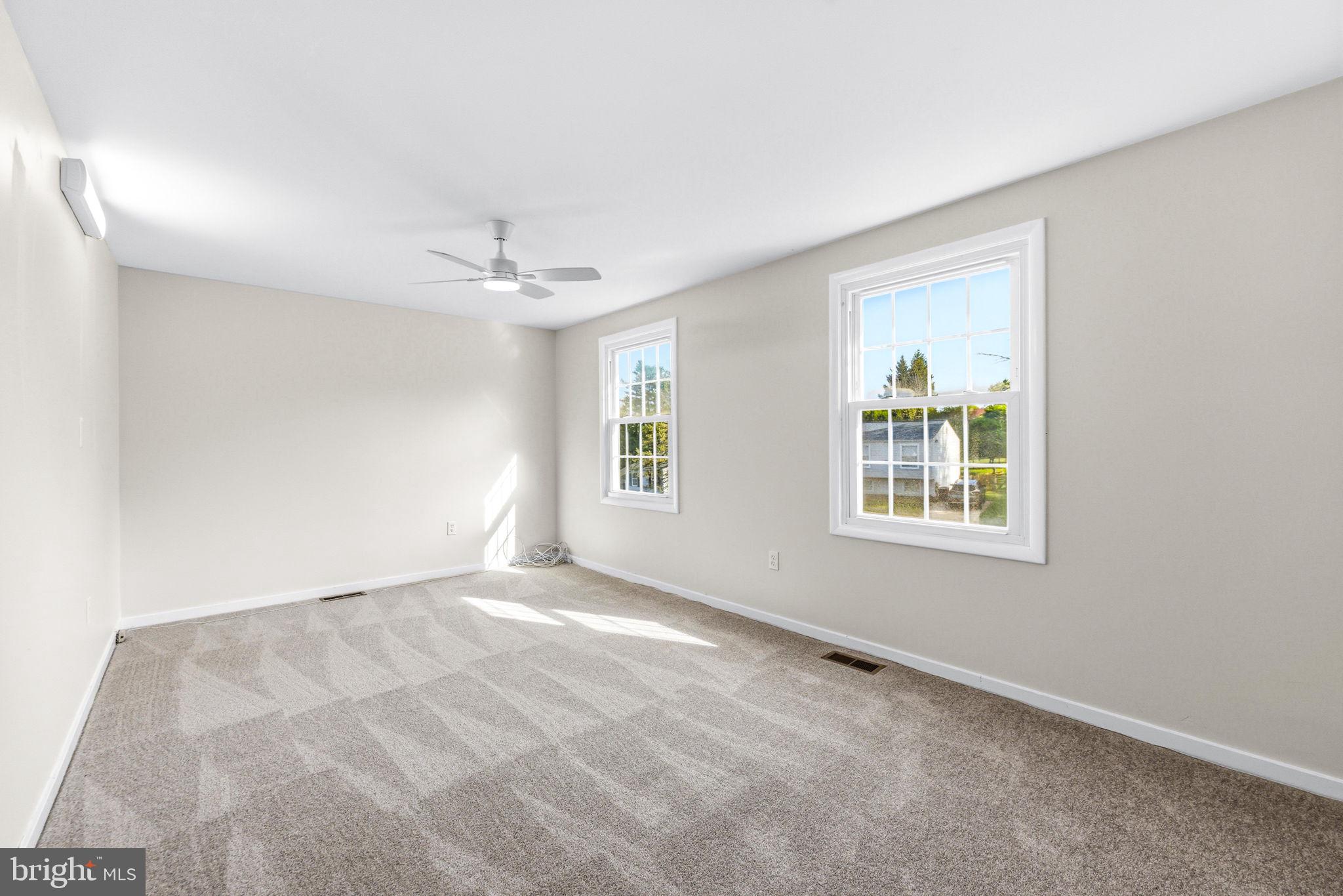 WOODBRIDGE VALLEY - Residential