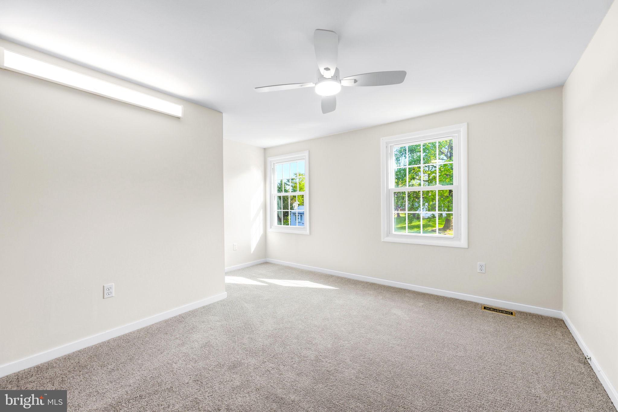 WOODBRIDGE VALLEY - Residential